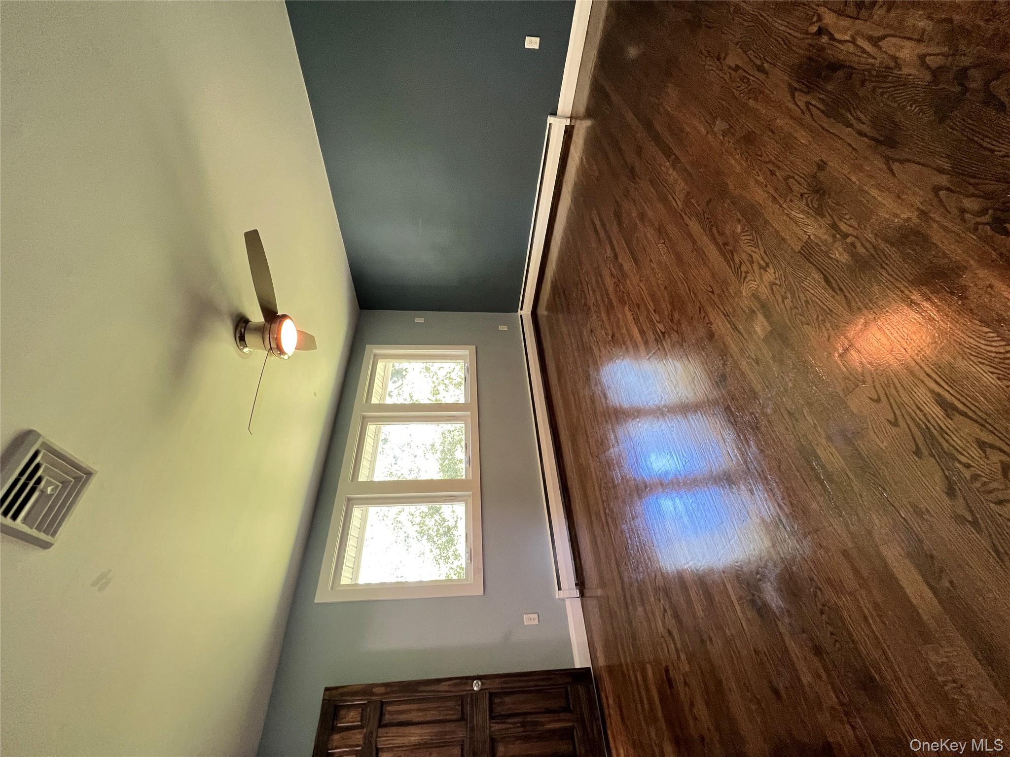 13 Lakeview Drive Unit: 1