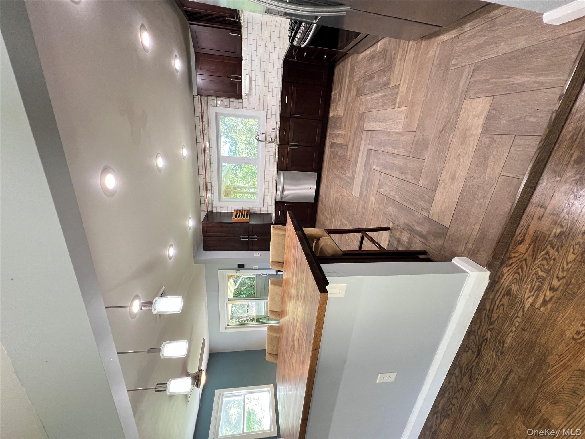 13 Lakeview Drive Unit: 1