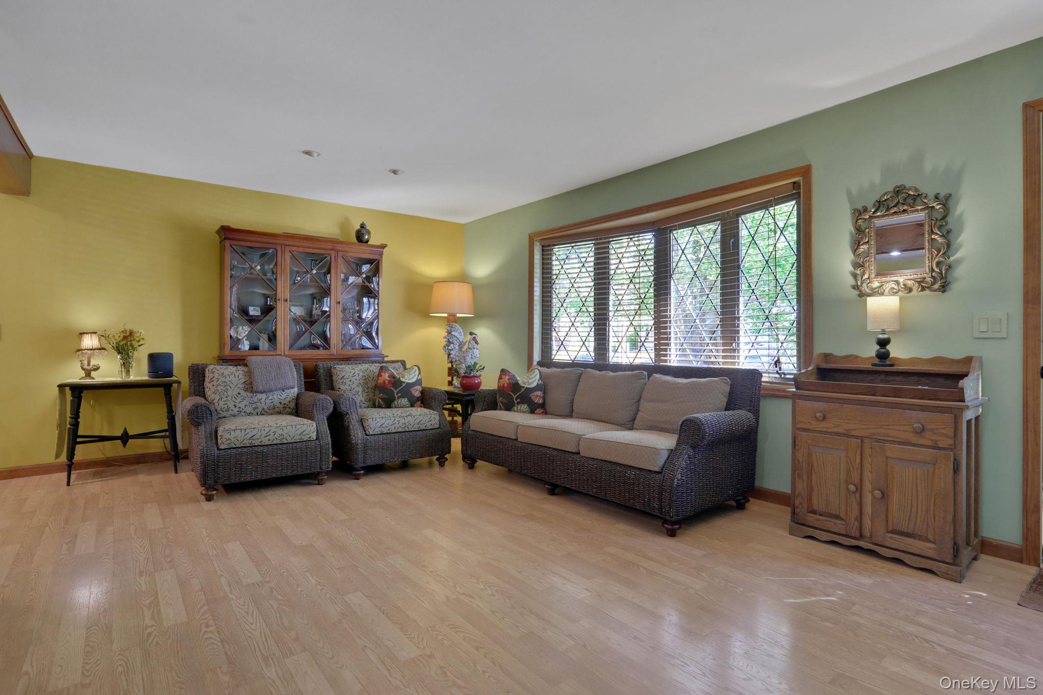 10 Benton Road