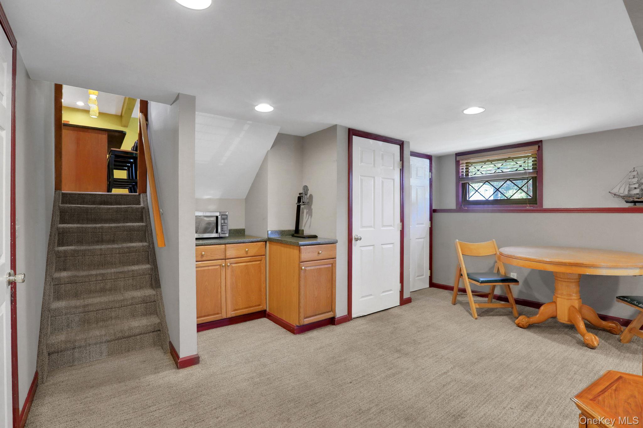 10 Benton Road