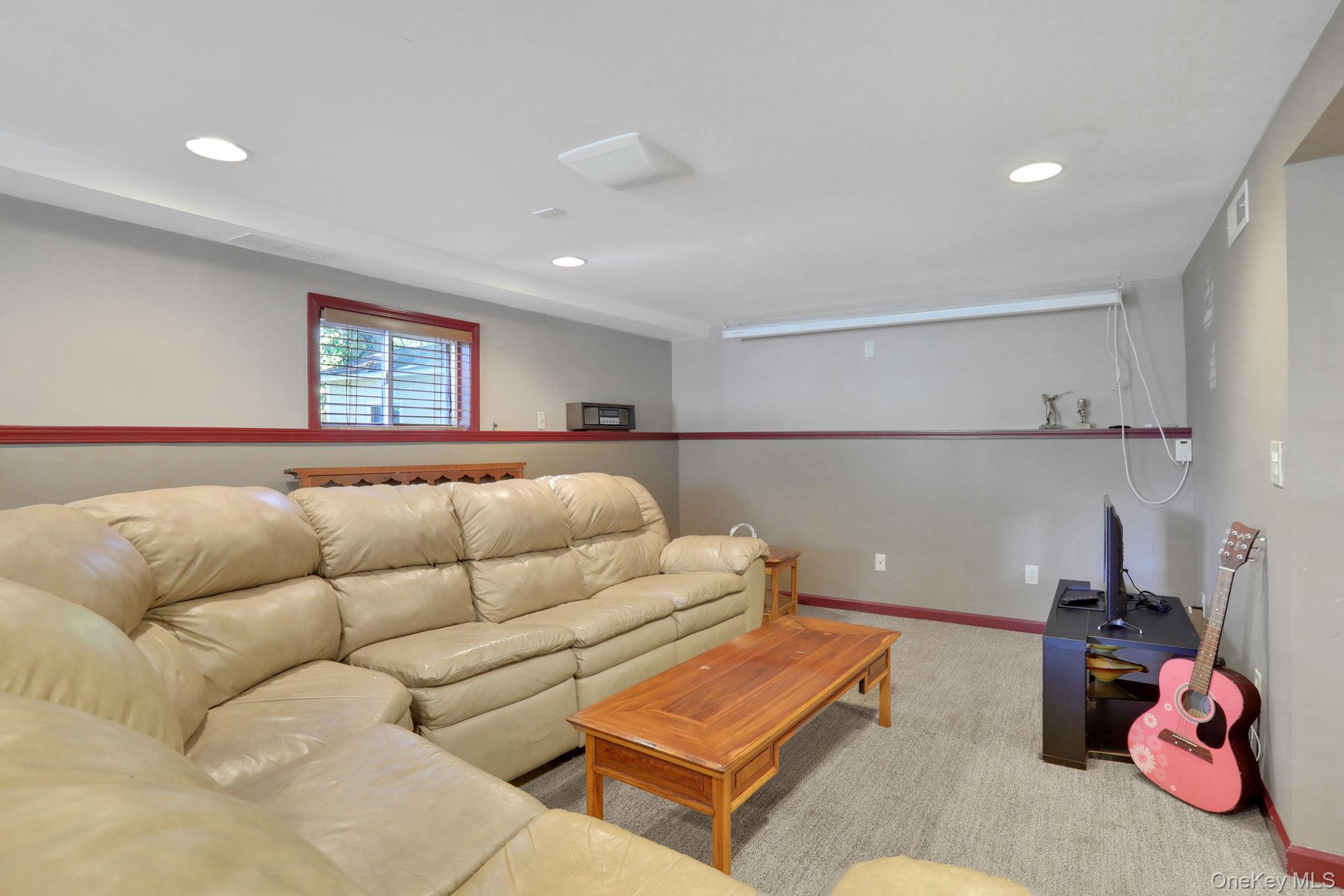 10 Benton Road
