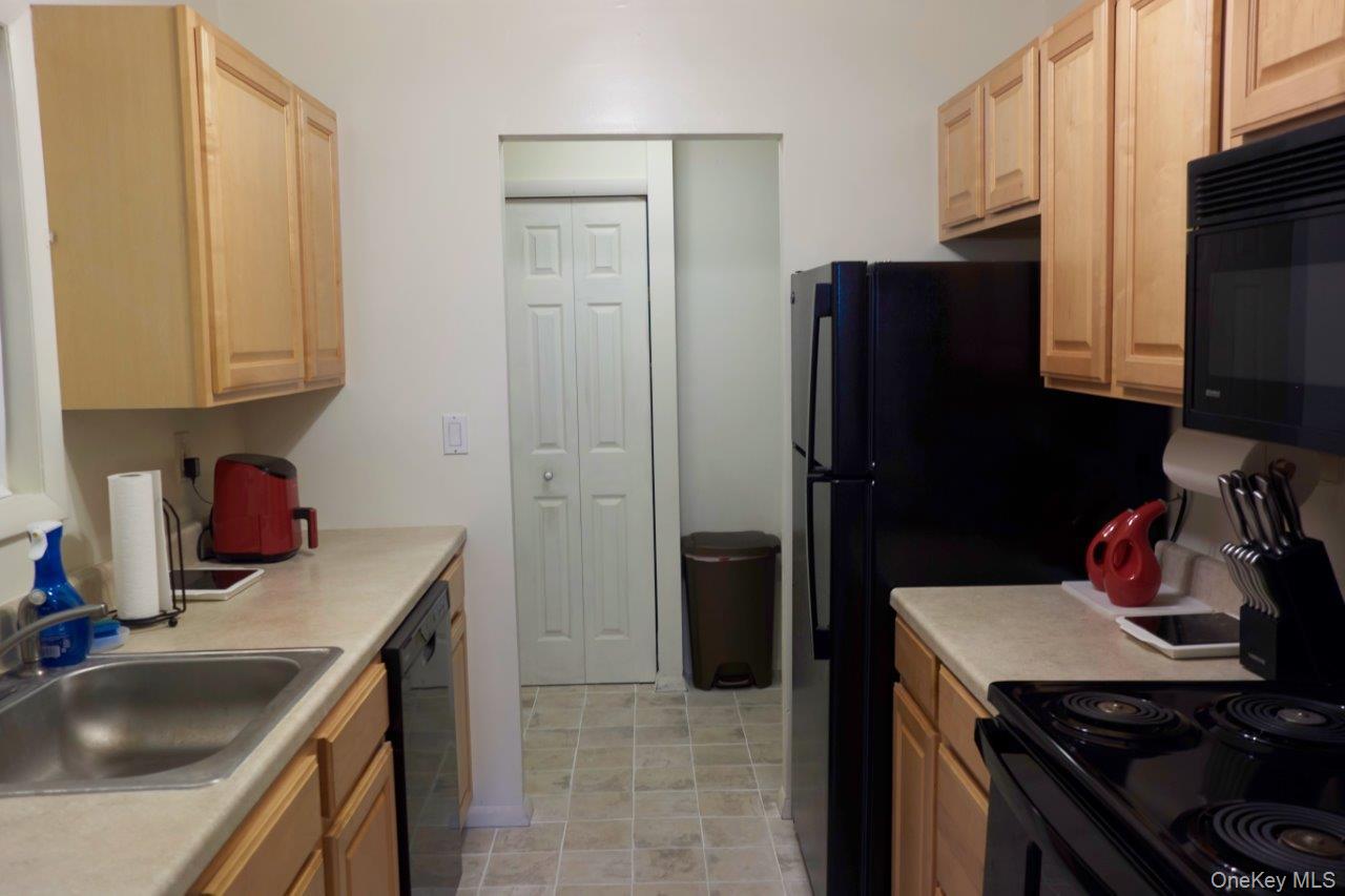 76 Sterling Unit: 76