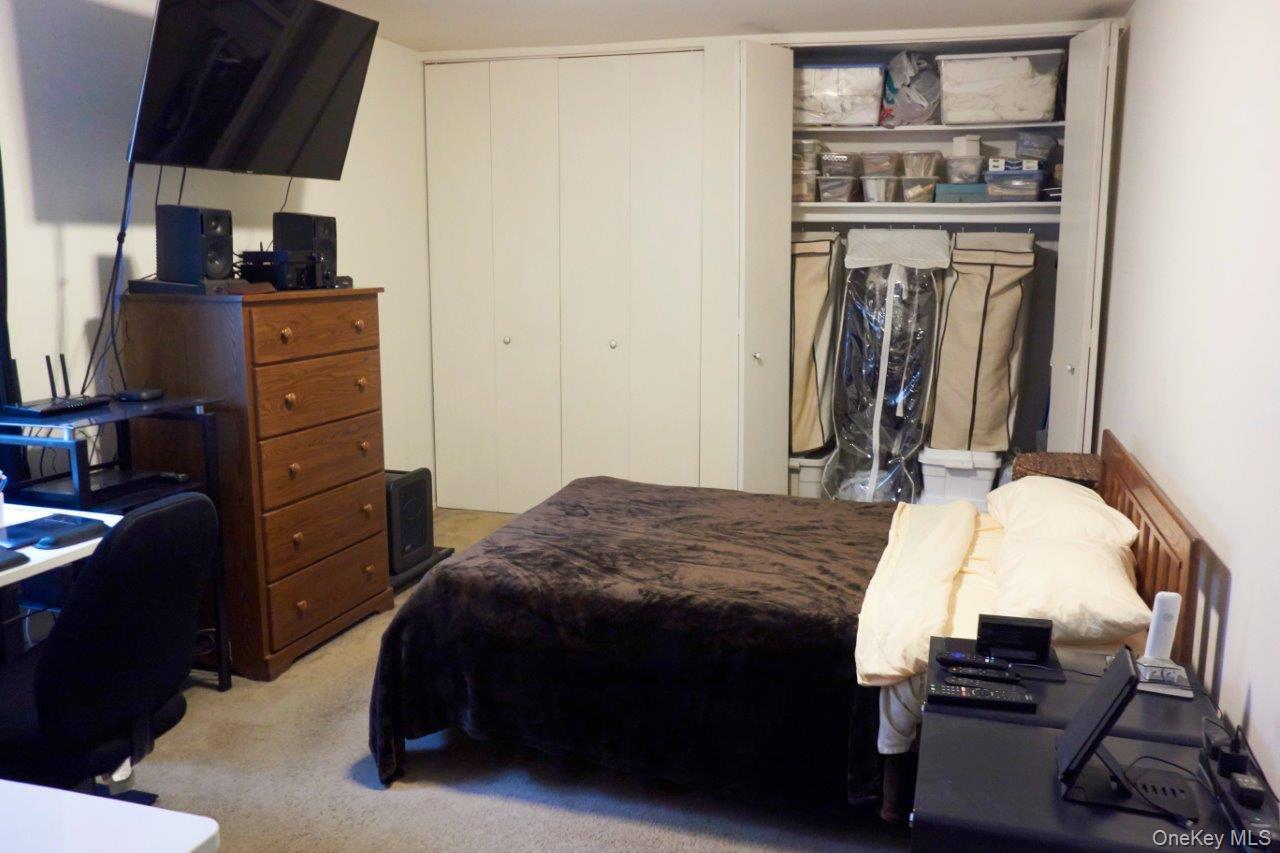 76 Sterling Unit: 76