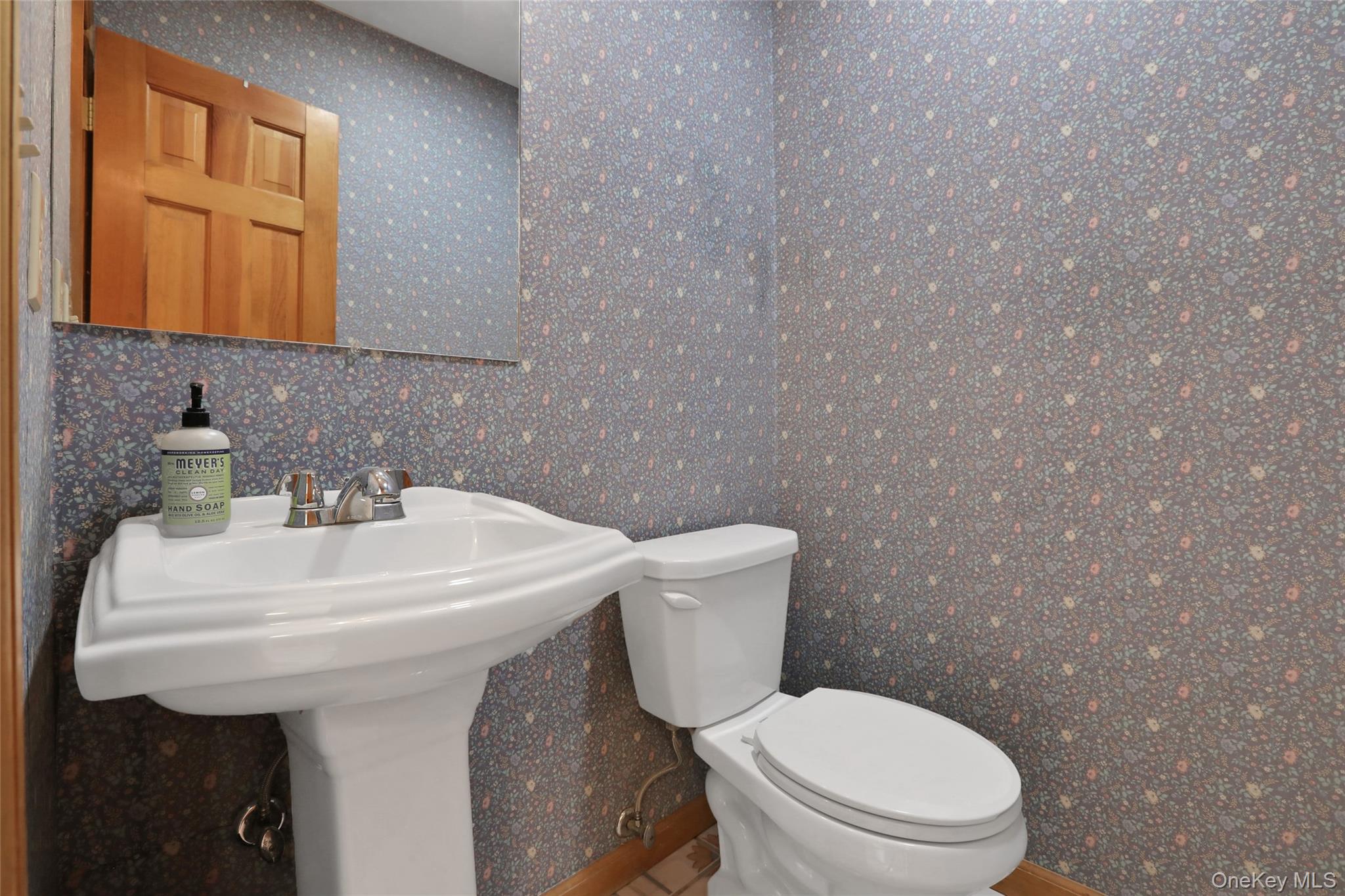 8 White Pine Lane