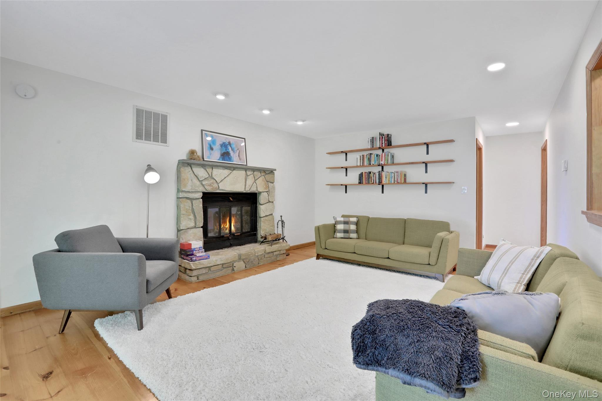 8 White Pine Lane
