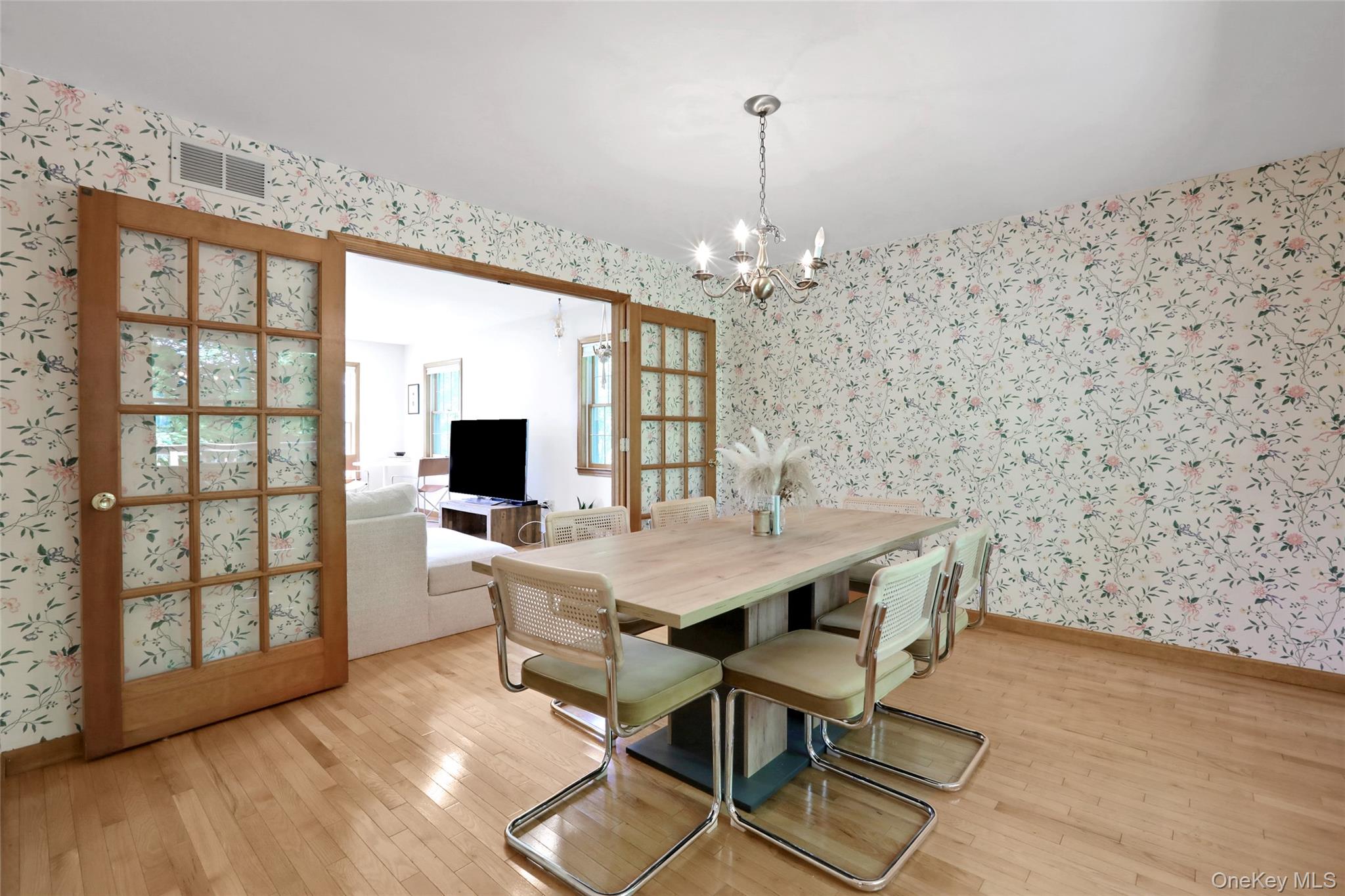 8 White Pine Lane