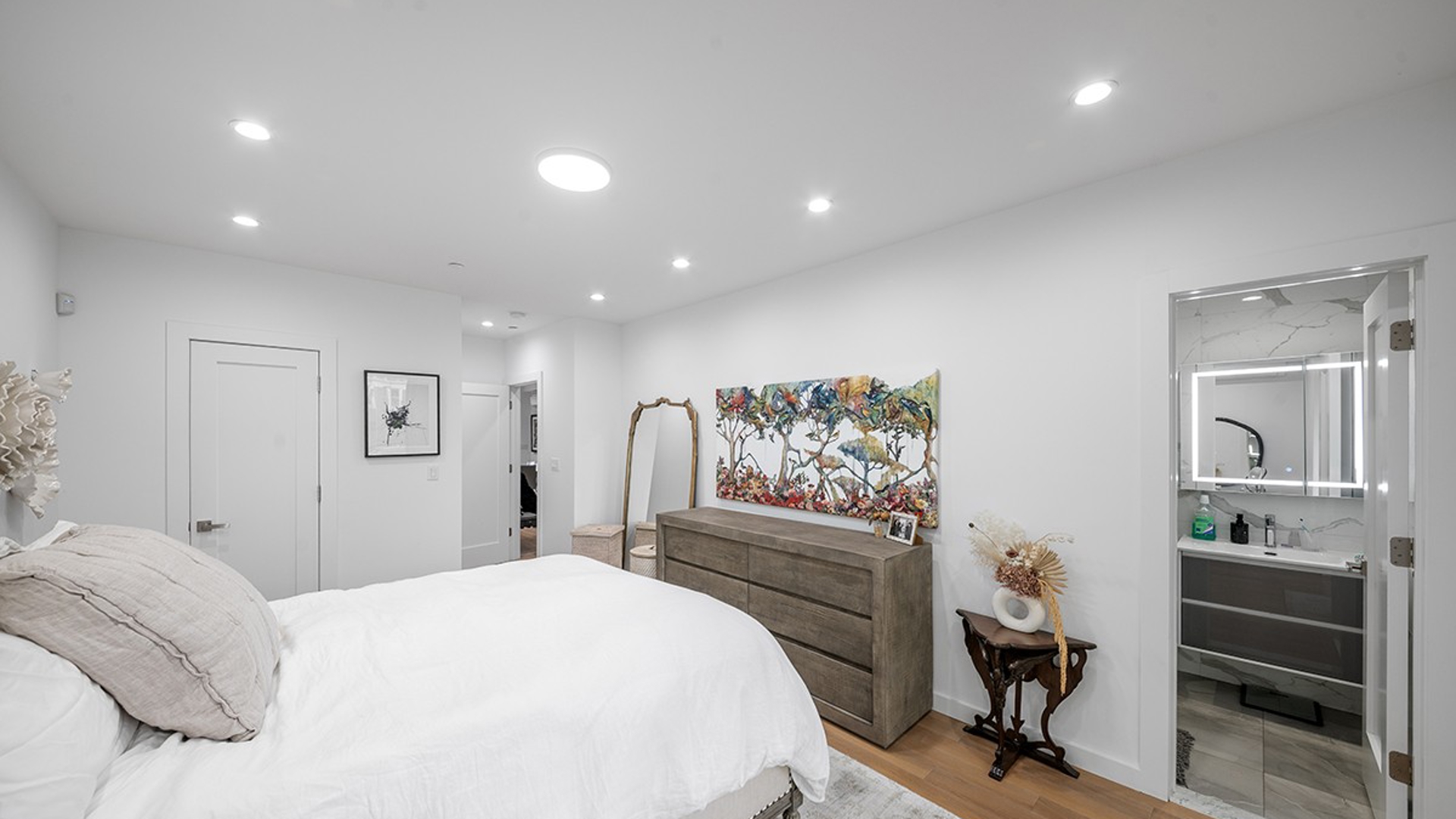 327 20TH Street 3