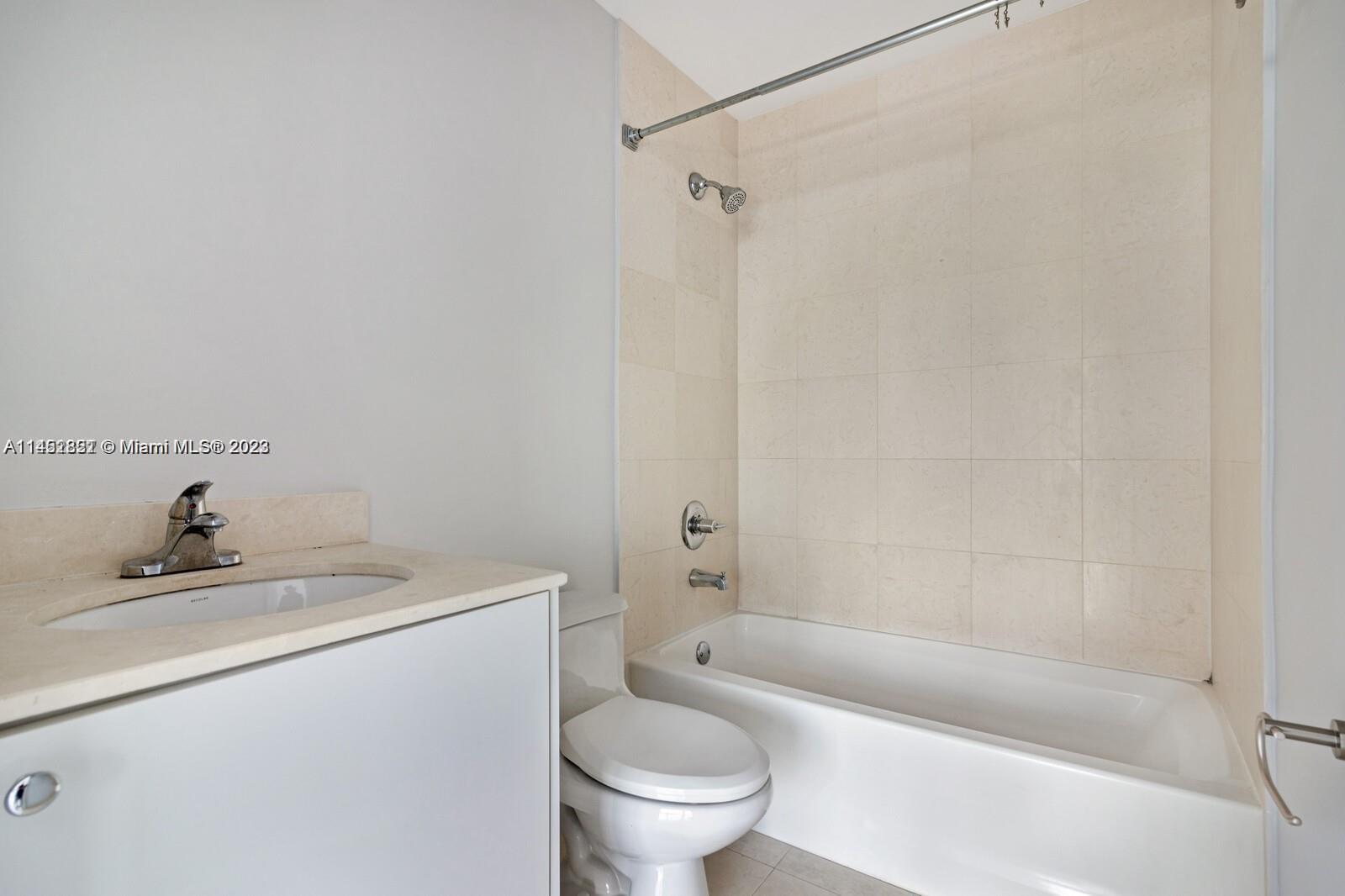 60 SW 13th St # 3408