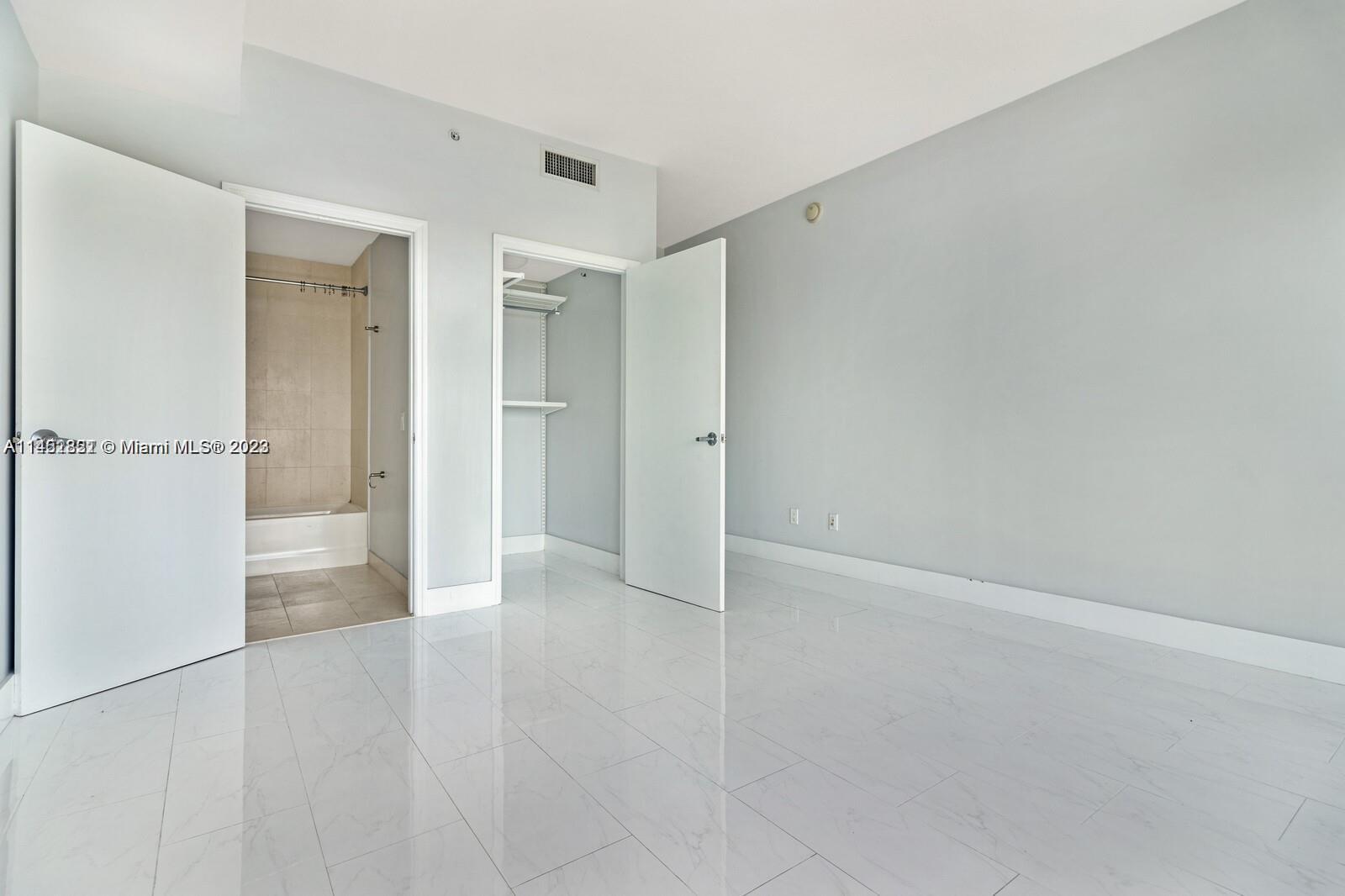 60 SW 13th St # 3408