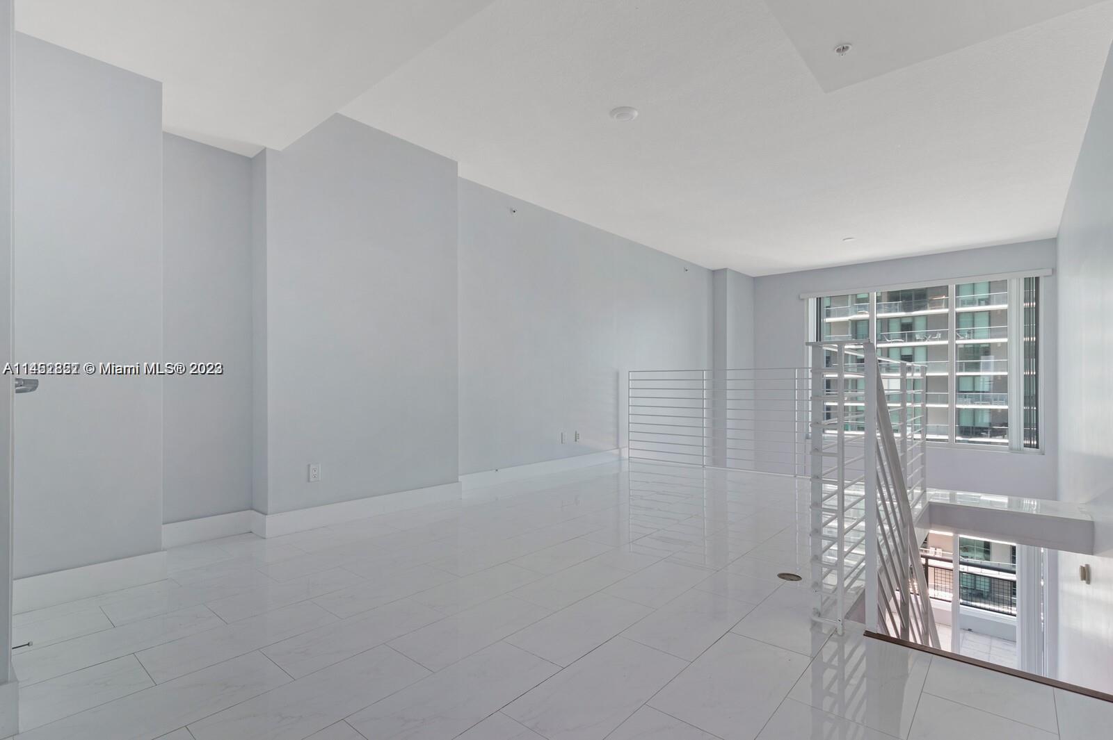 60 SW 13th St # 3408