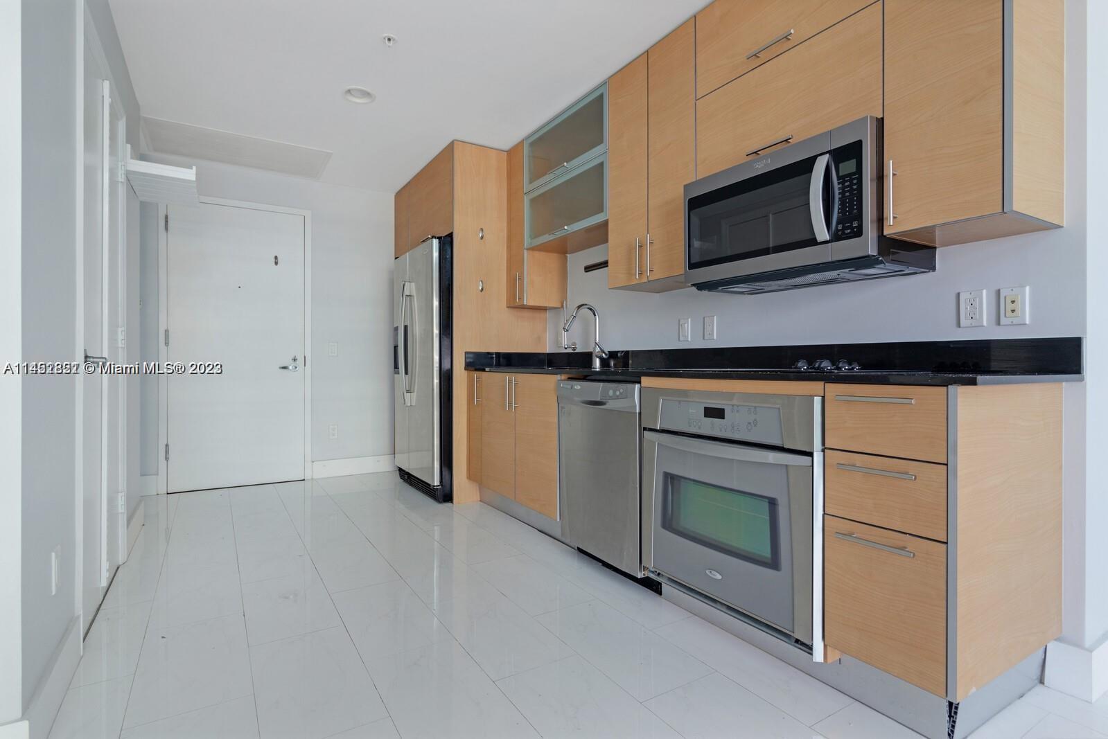 60 SW 13th St # 3408