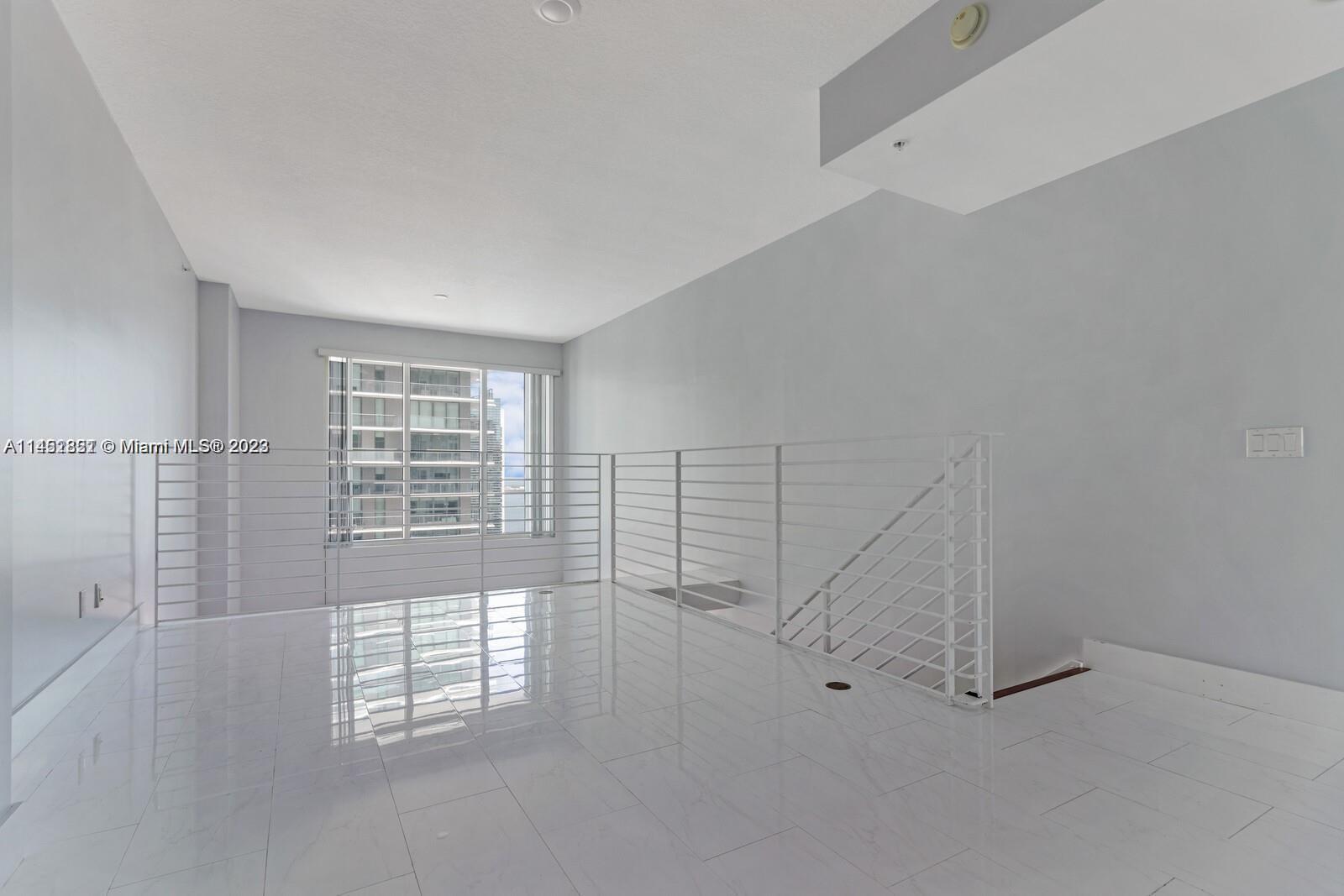 60 SW 13th St # 3408