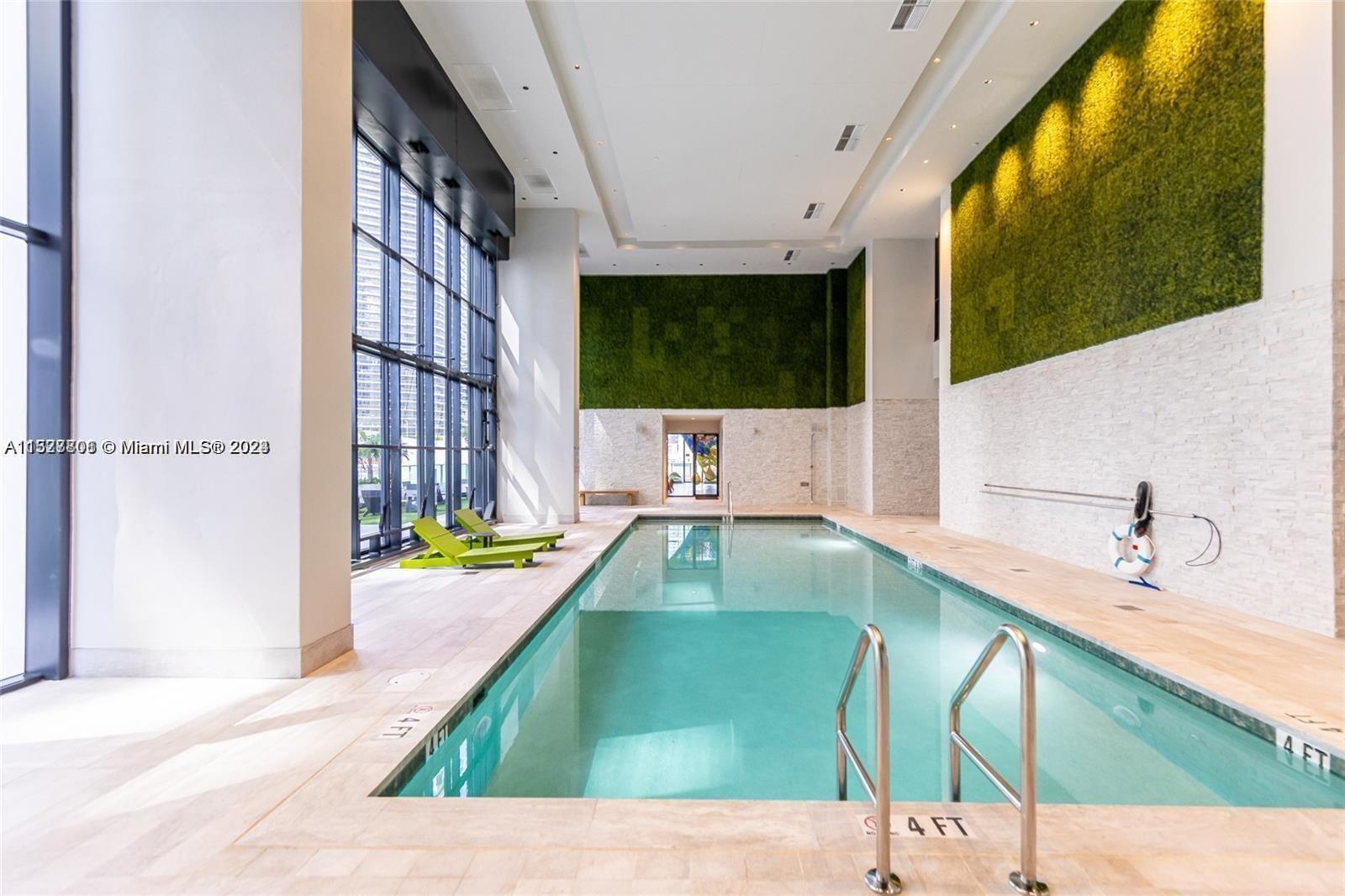 1010 Brickell Ave # 2510