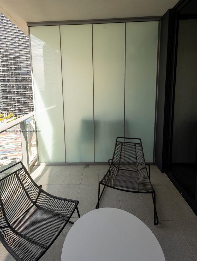 1010 Brickell Ave # 2510