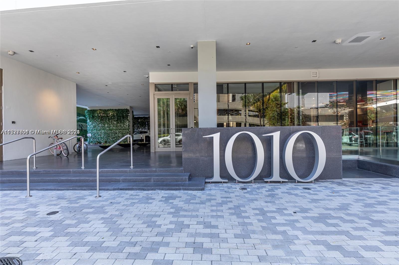 1010 Brickell Ave # 2510