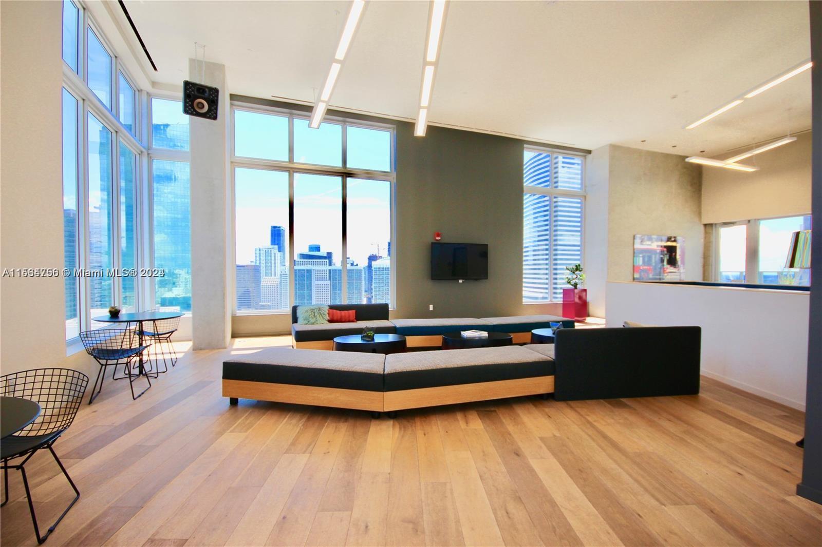 151 SE 1st St # 2109