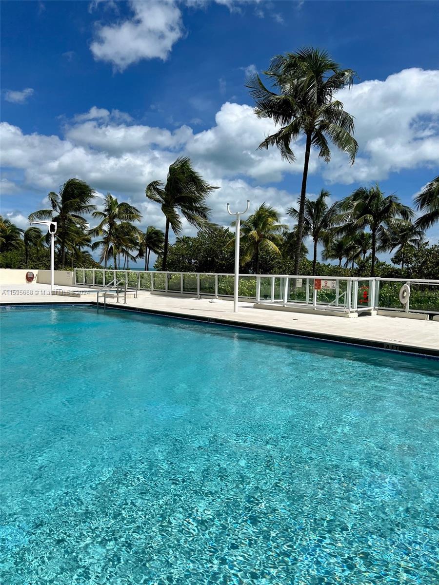 10185 Collins Ave # 902