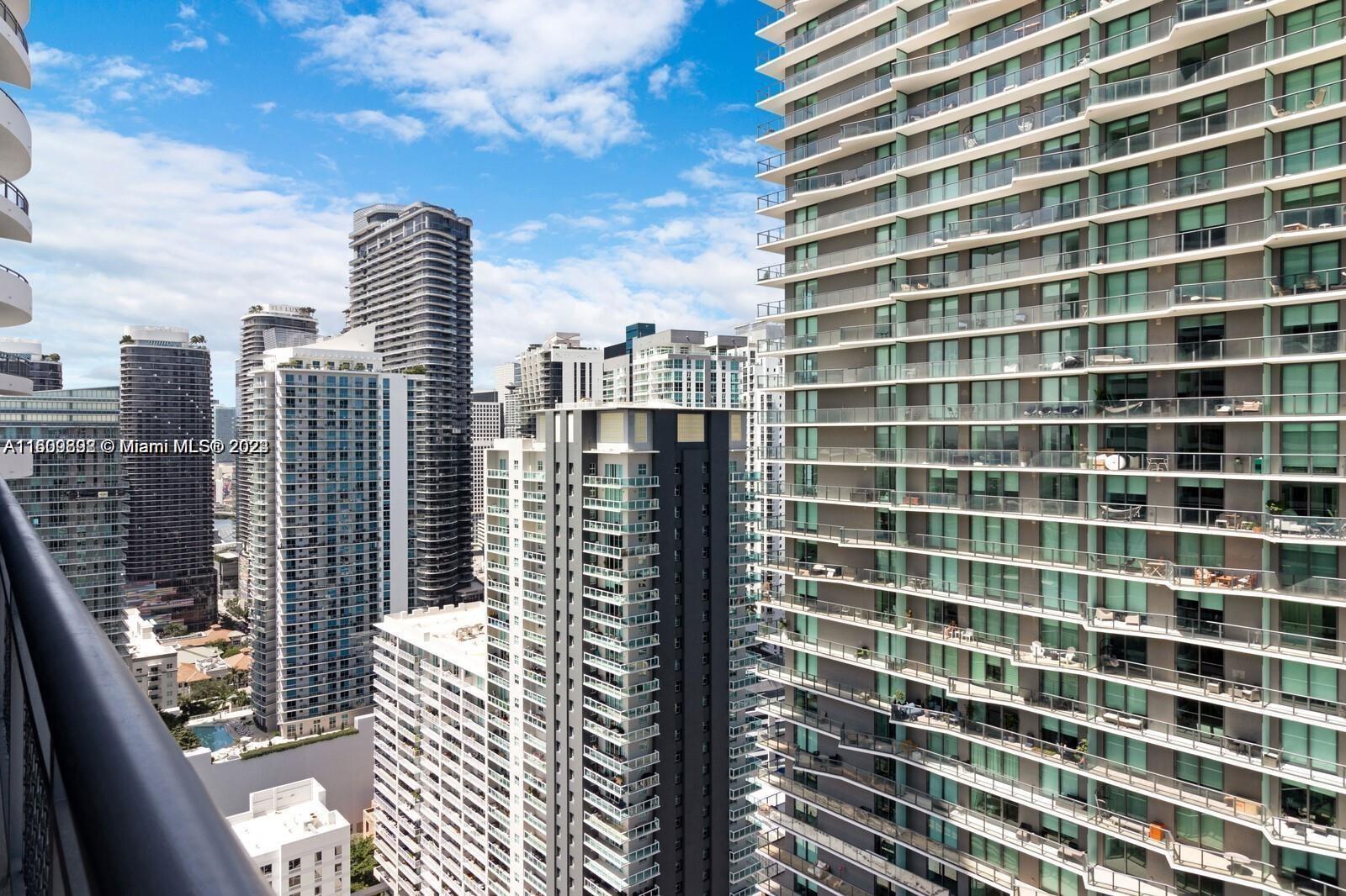 60 SW 13th St # 3408