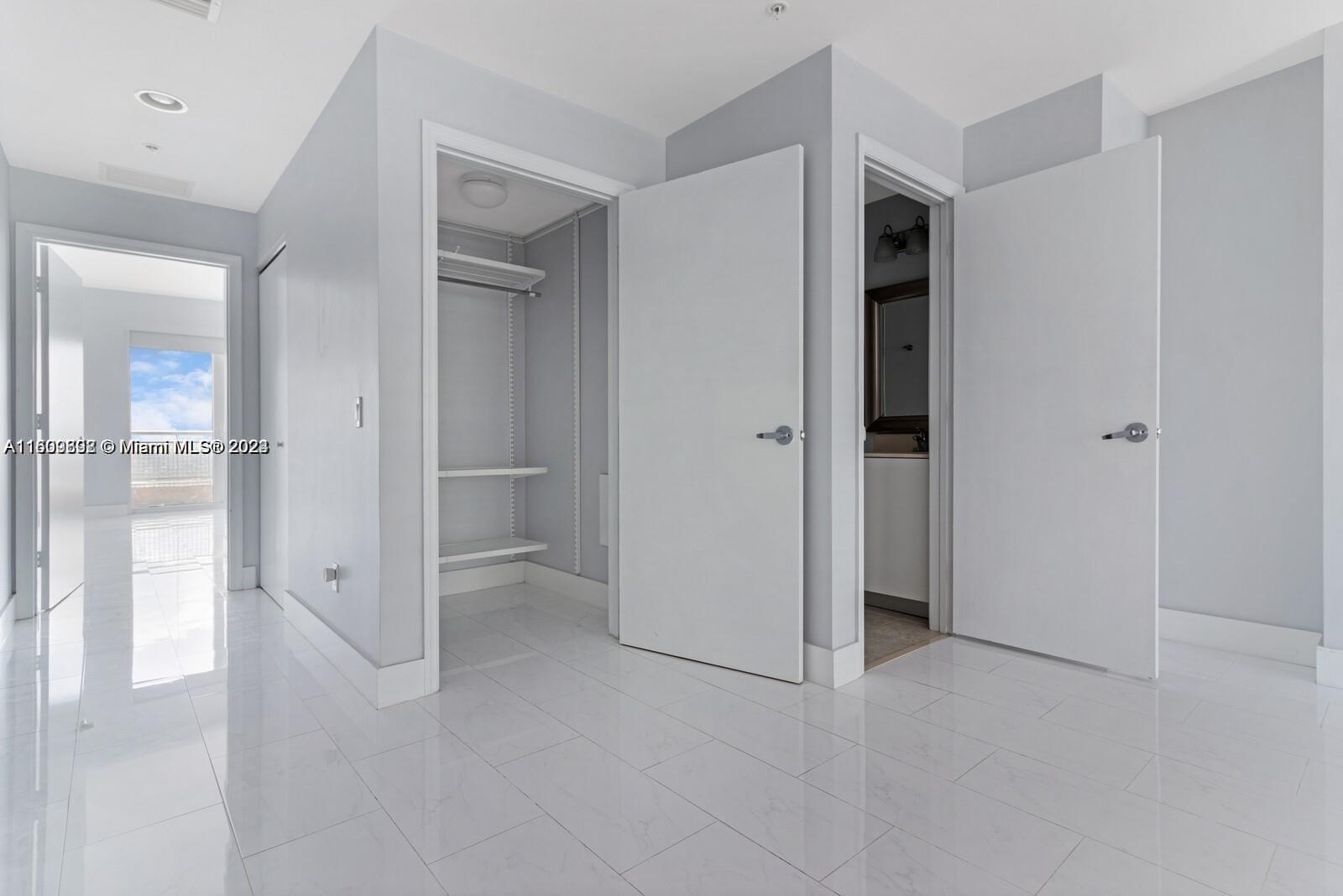 60 SW 13th St # 3408