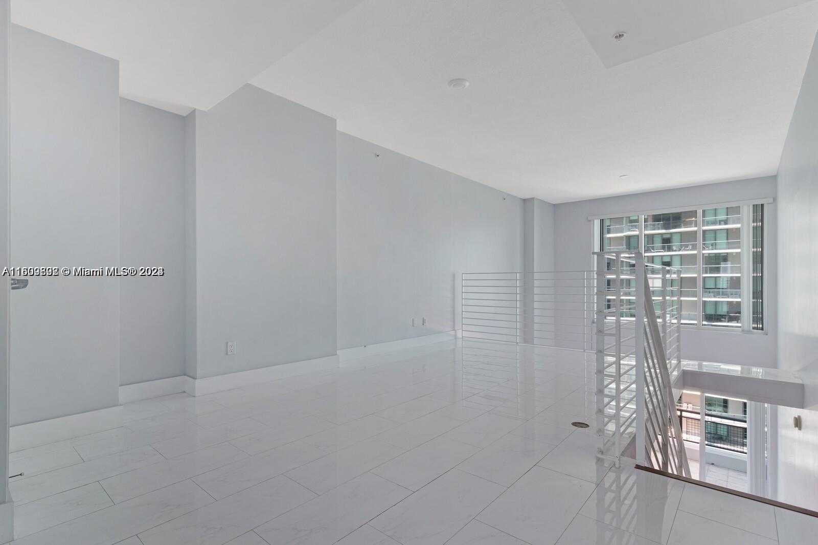 60 SW 13th St # 3408