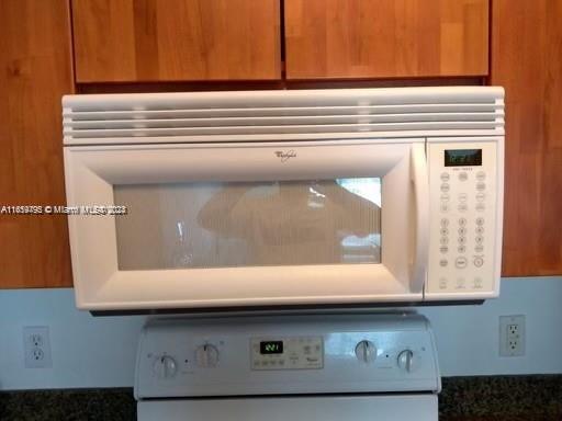 1200 Brickell Bay Dr # 3205