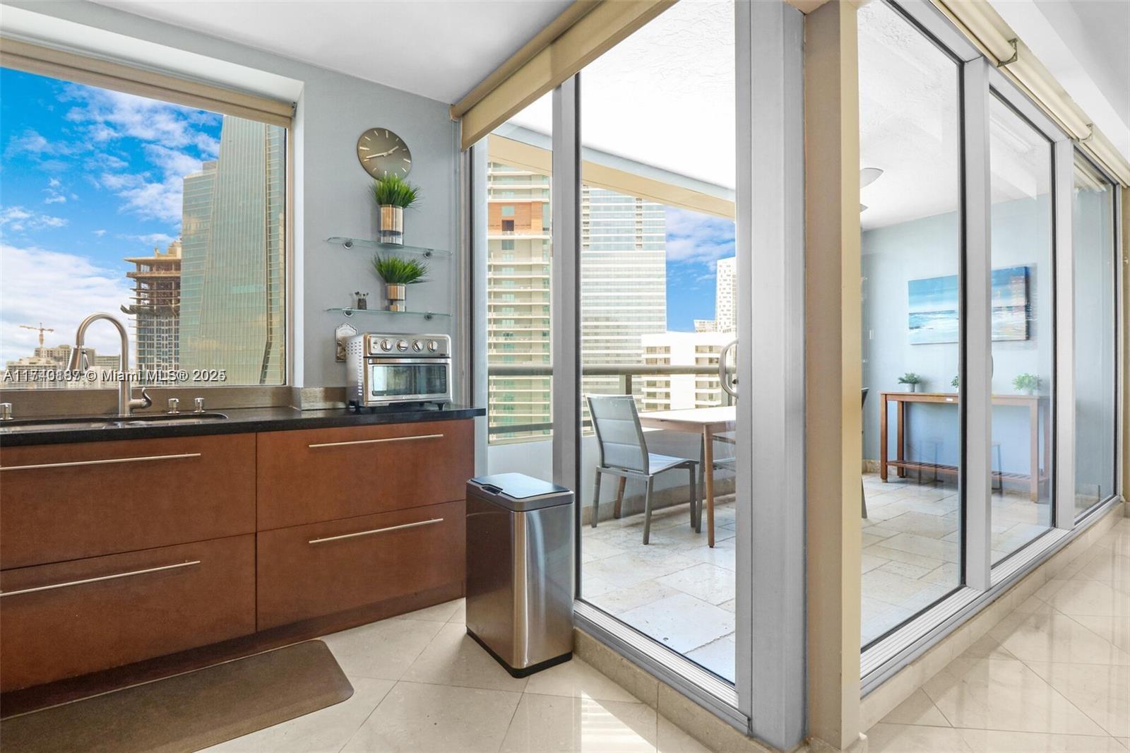 1541 Brickell Ave # B2604