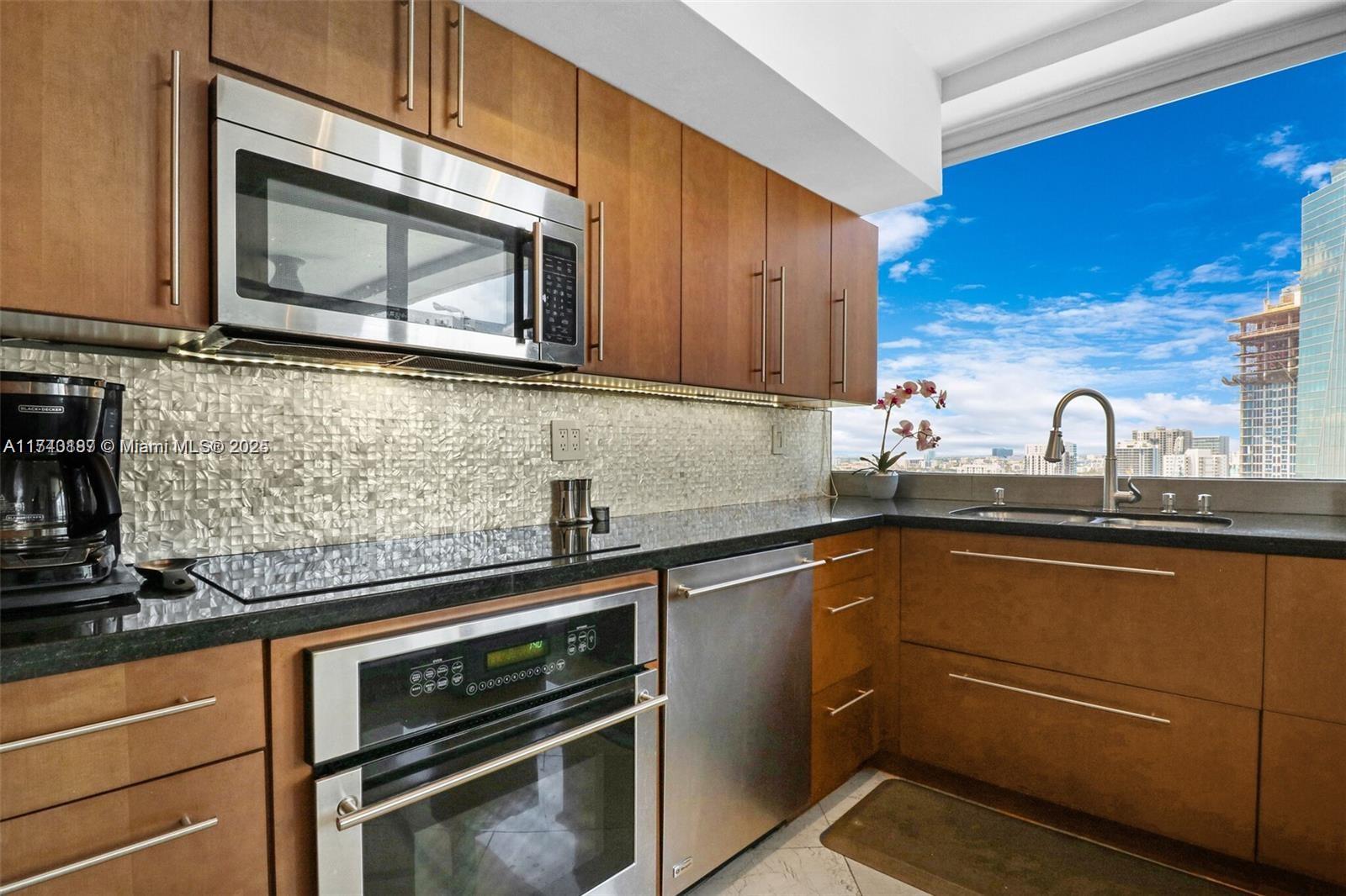 1541 Brickell Ave # B2604