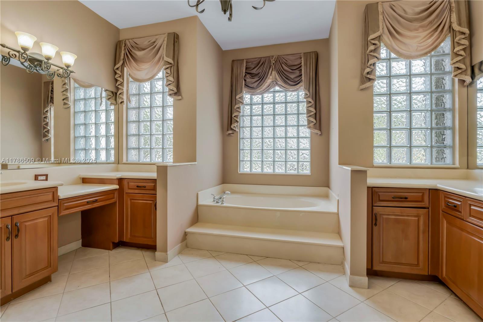 19502 SW 53rd St # 0