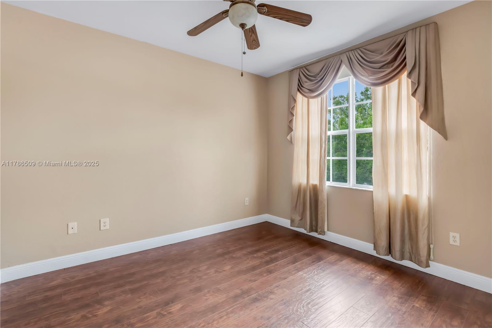 19502 SW 53rd St # 0