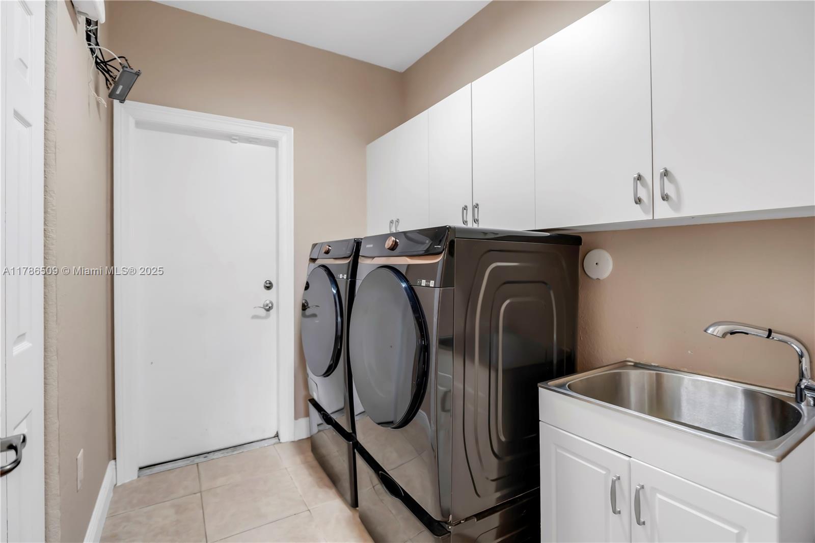 19502 SW 53rd St # 0