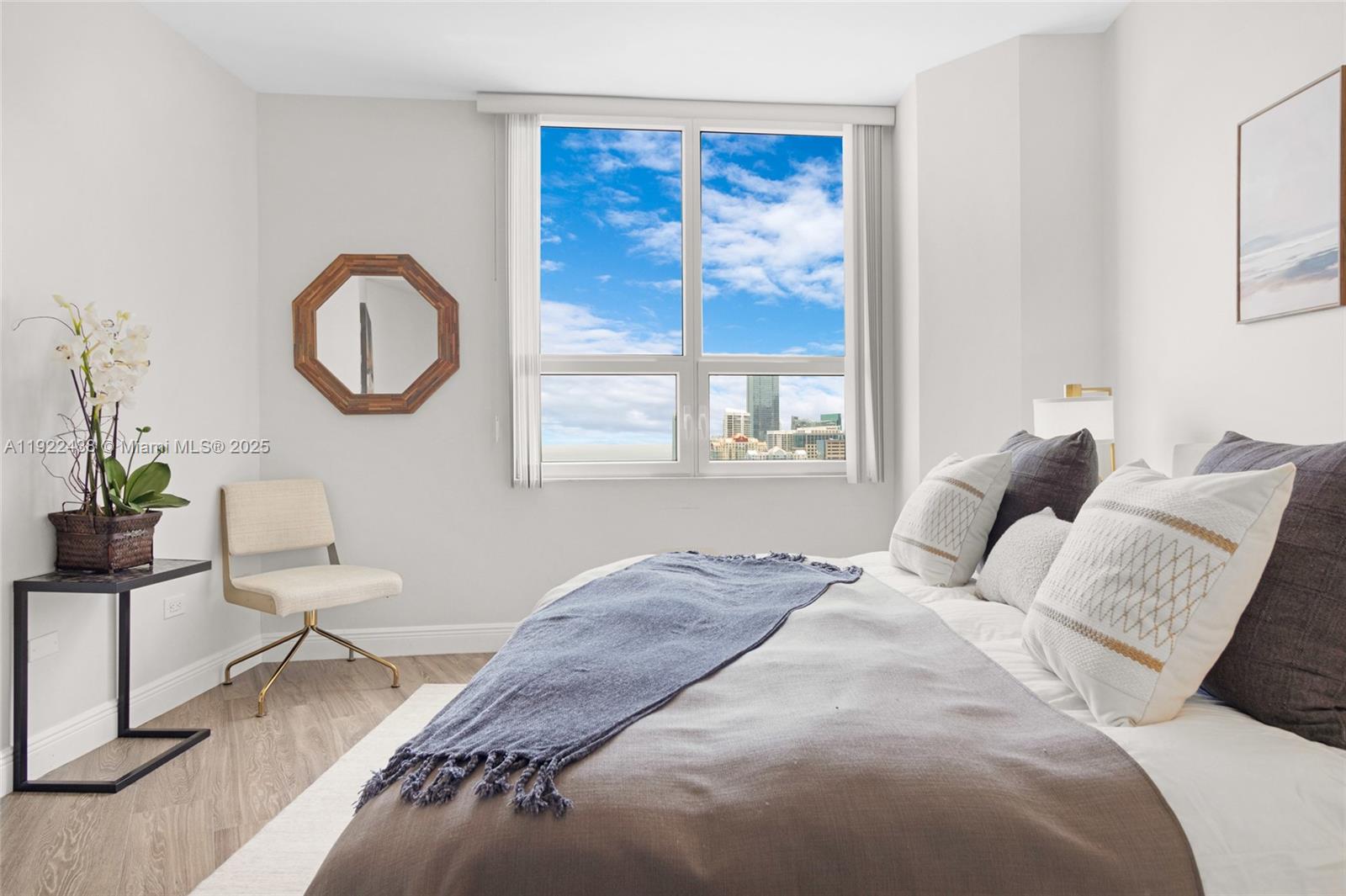 848 Brickell Key Dr # 3905