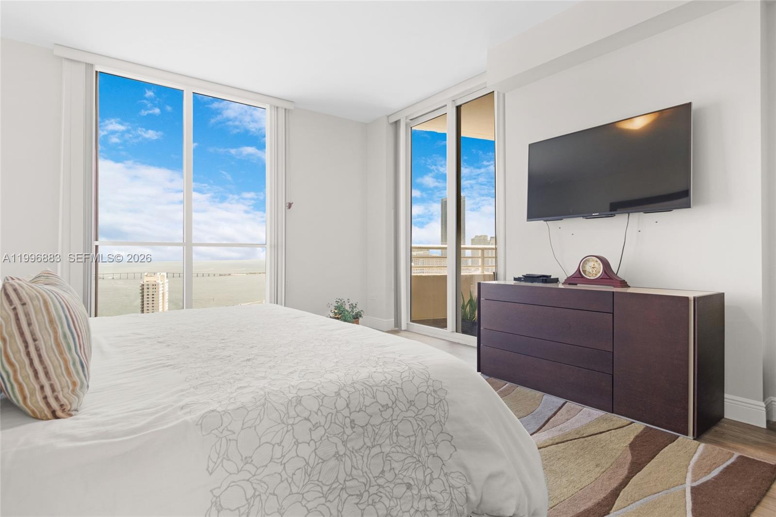 848 Brickell Key Dr # 3905