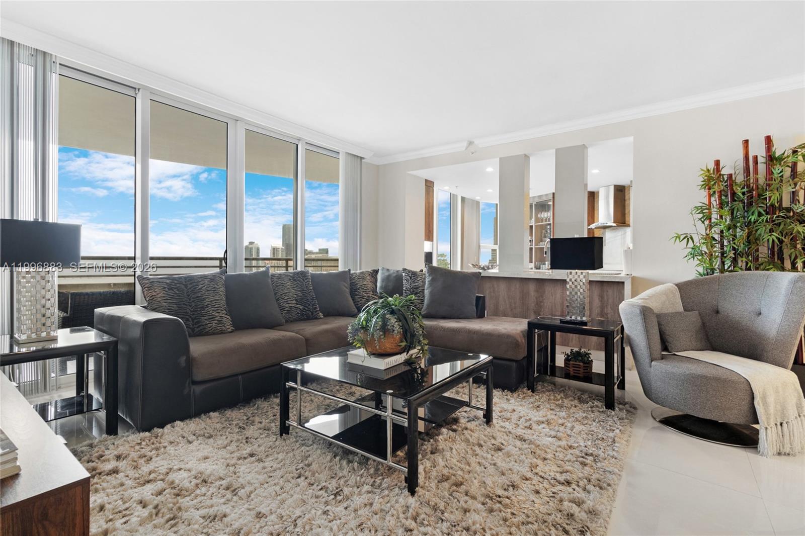 848 Brickell Key Dr # 3905