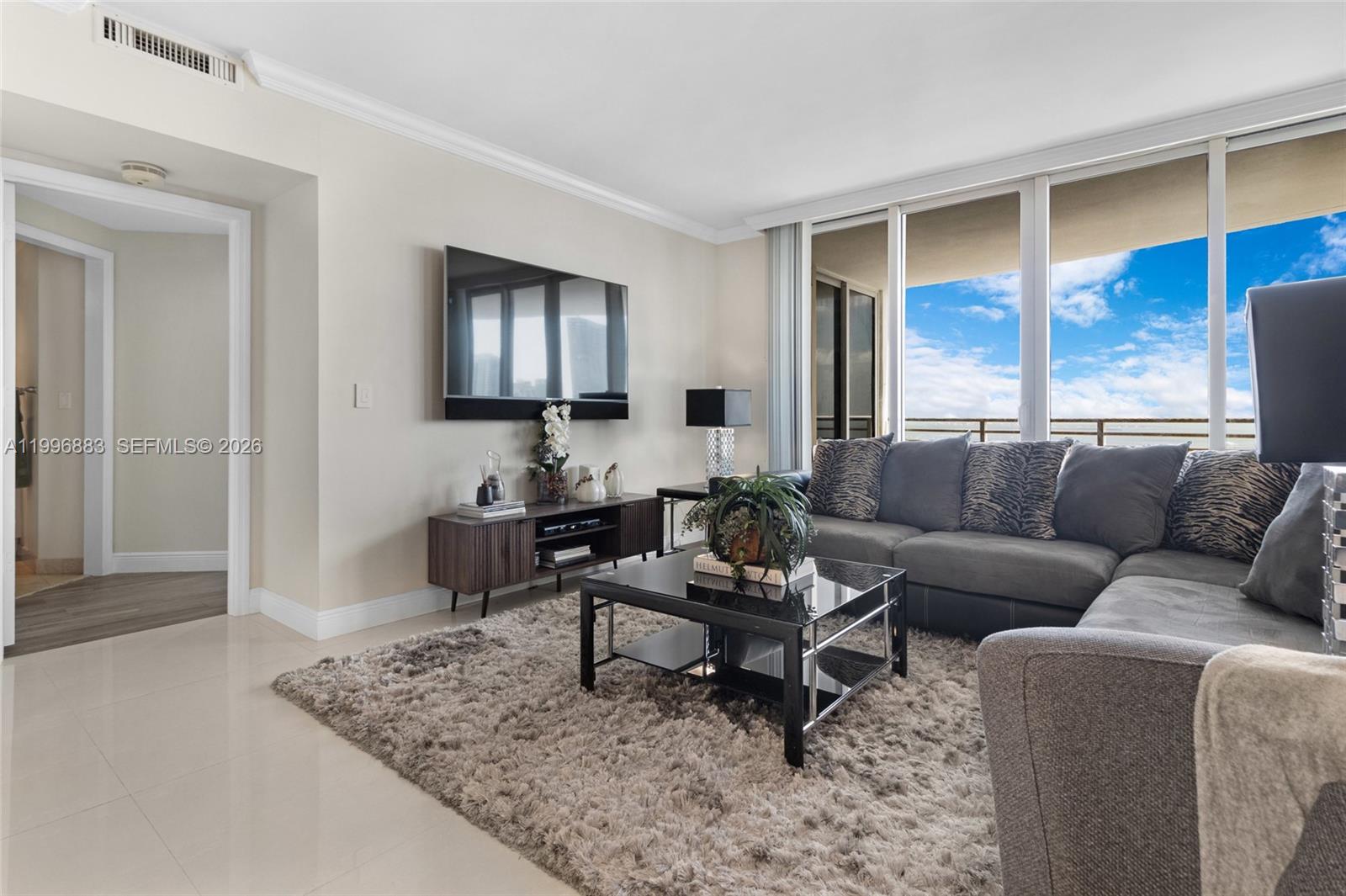 848 Brickell Key Dr # 3905