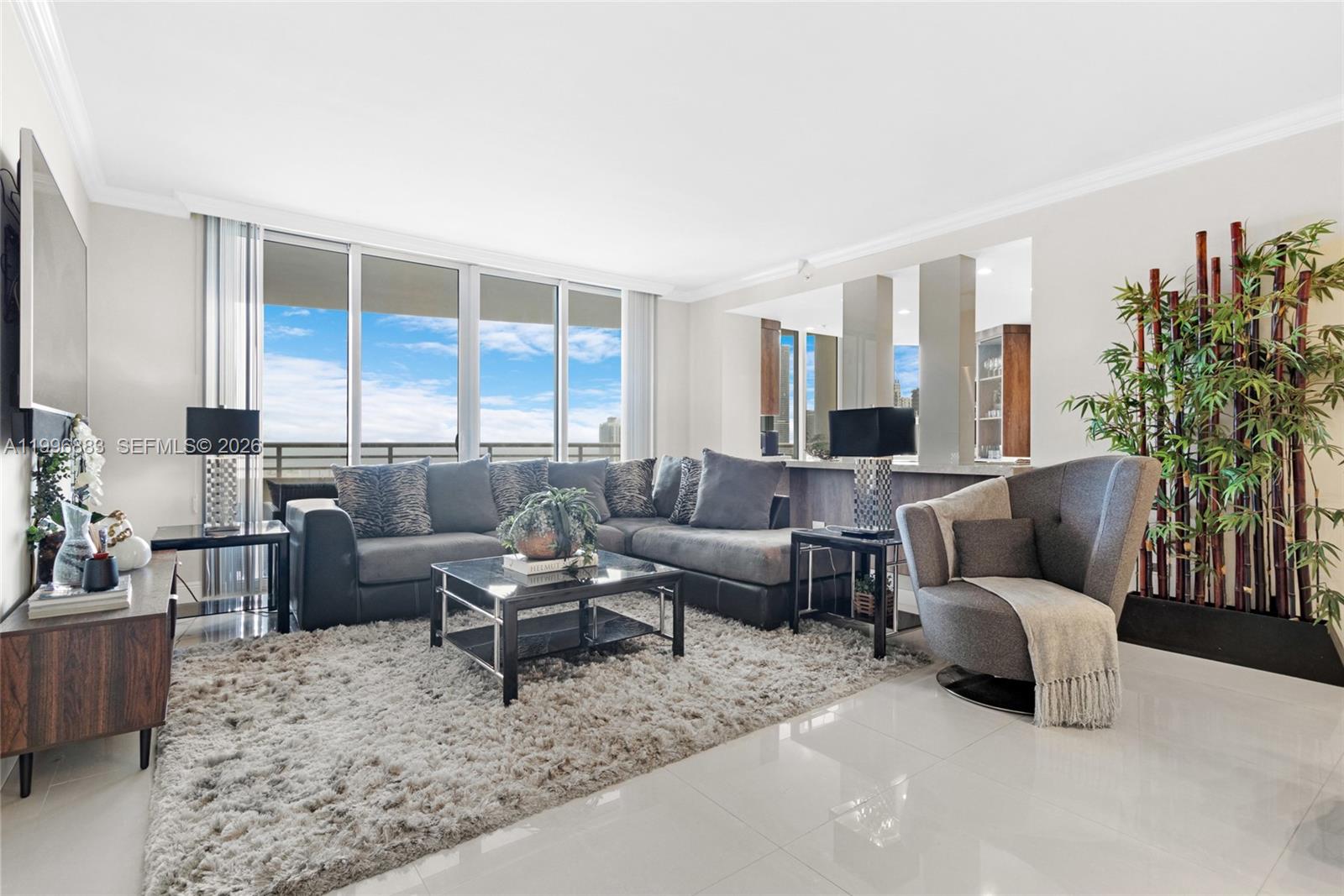 848 Brickell Key Dr # 3905