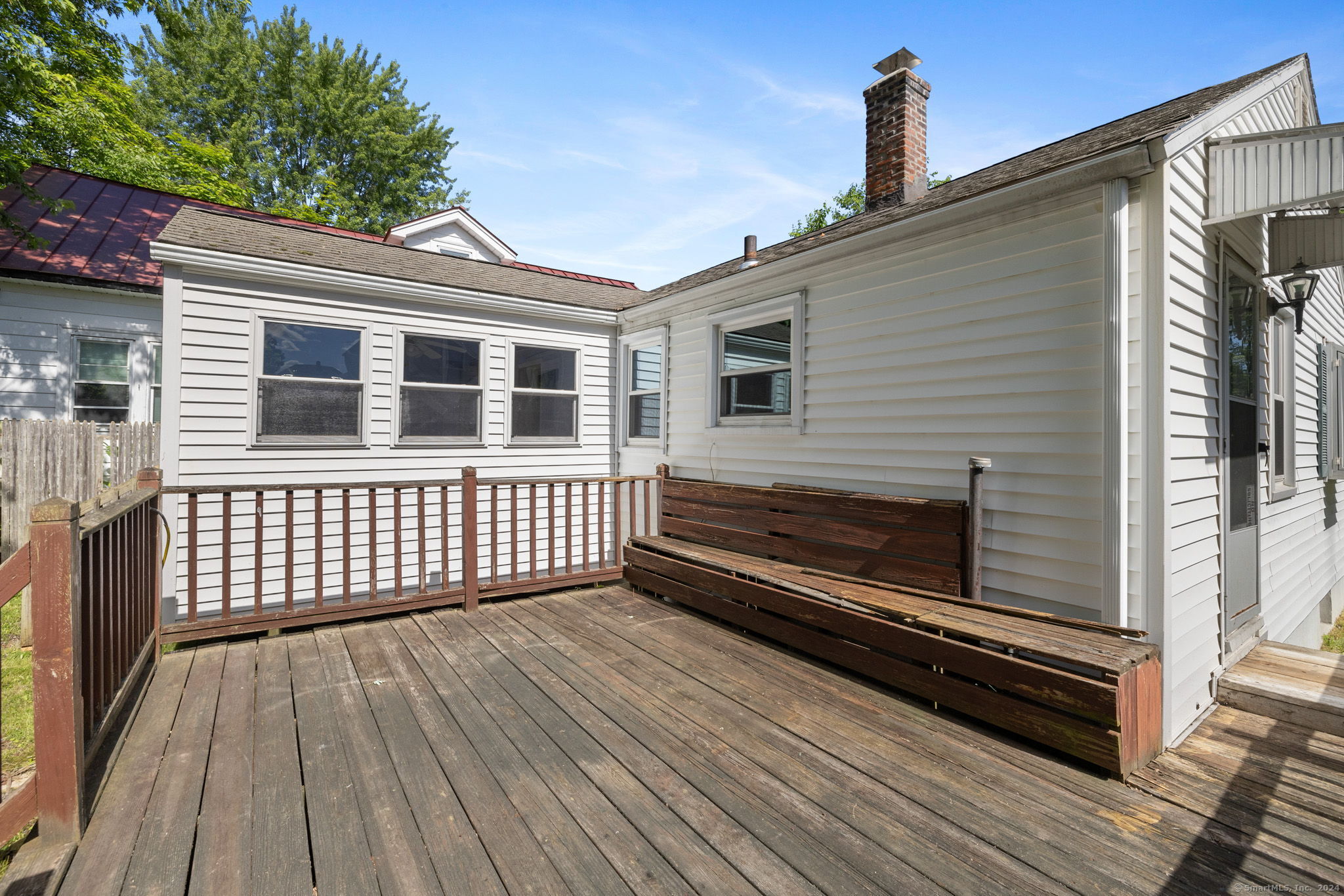 32 Midian Avenue