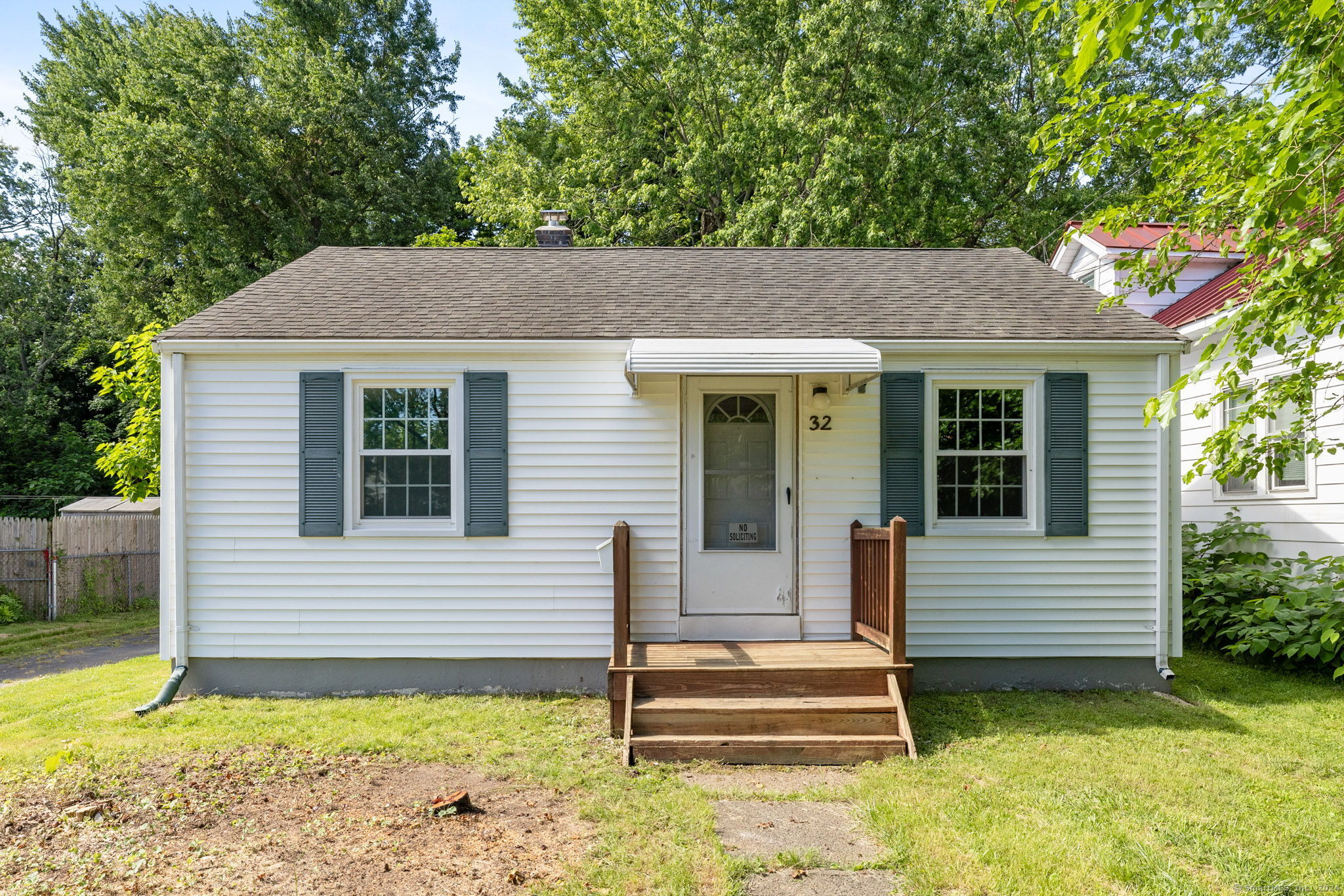 32 Midian Avenue
