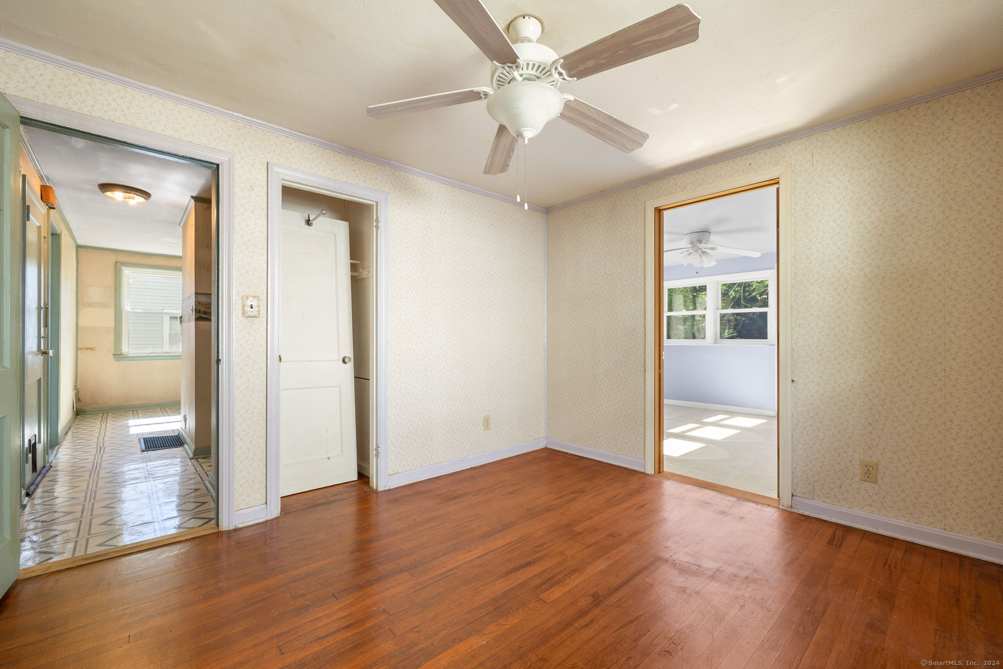 32 Midian Avenue