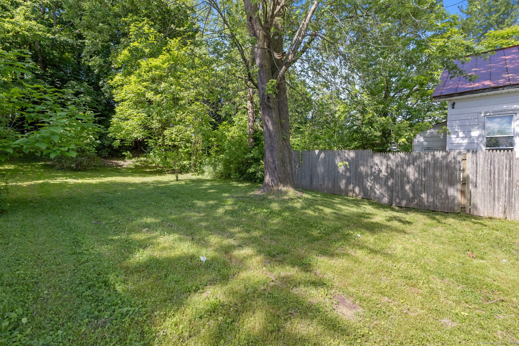 32 Midian Avenue