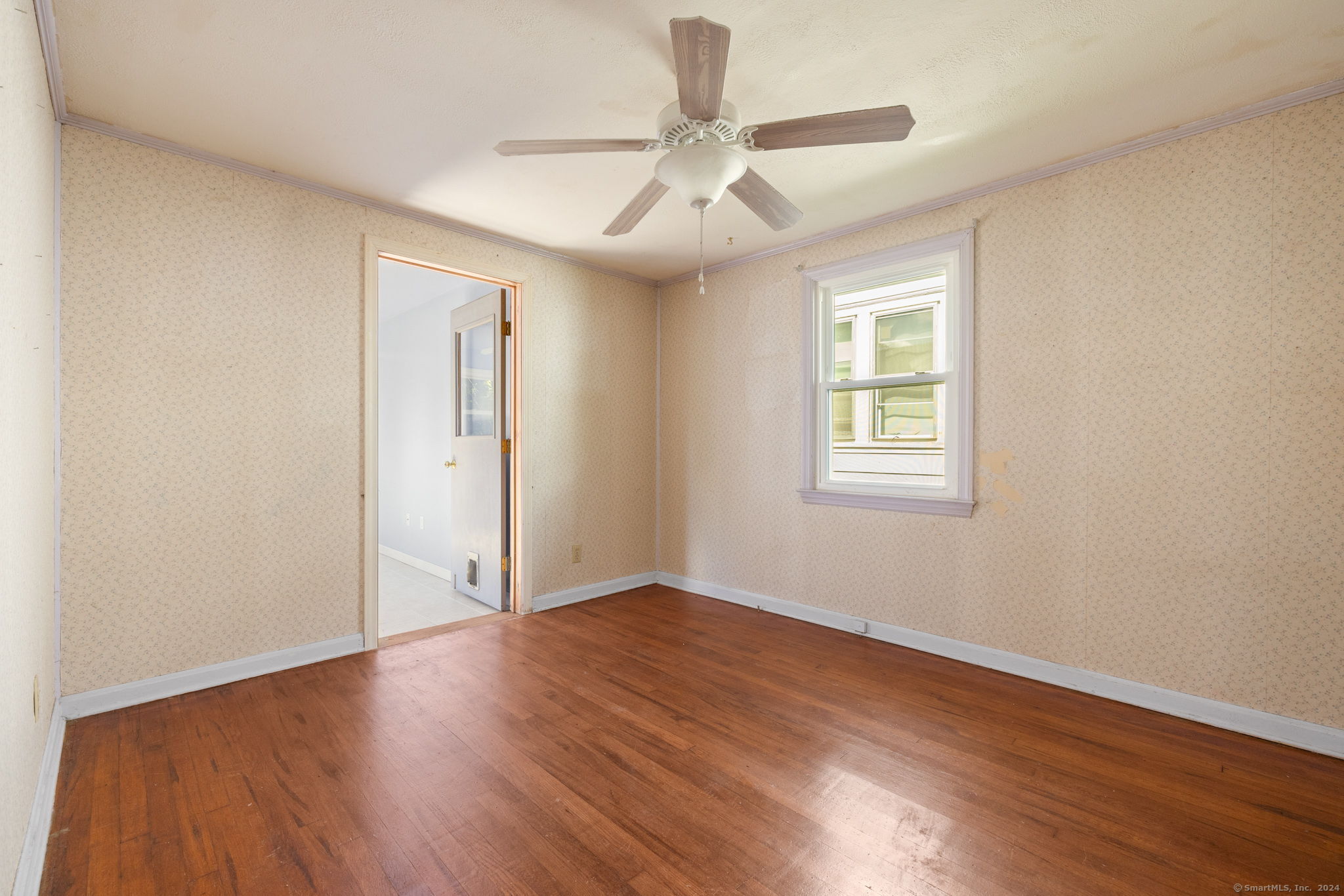 32 Midian Avenue