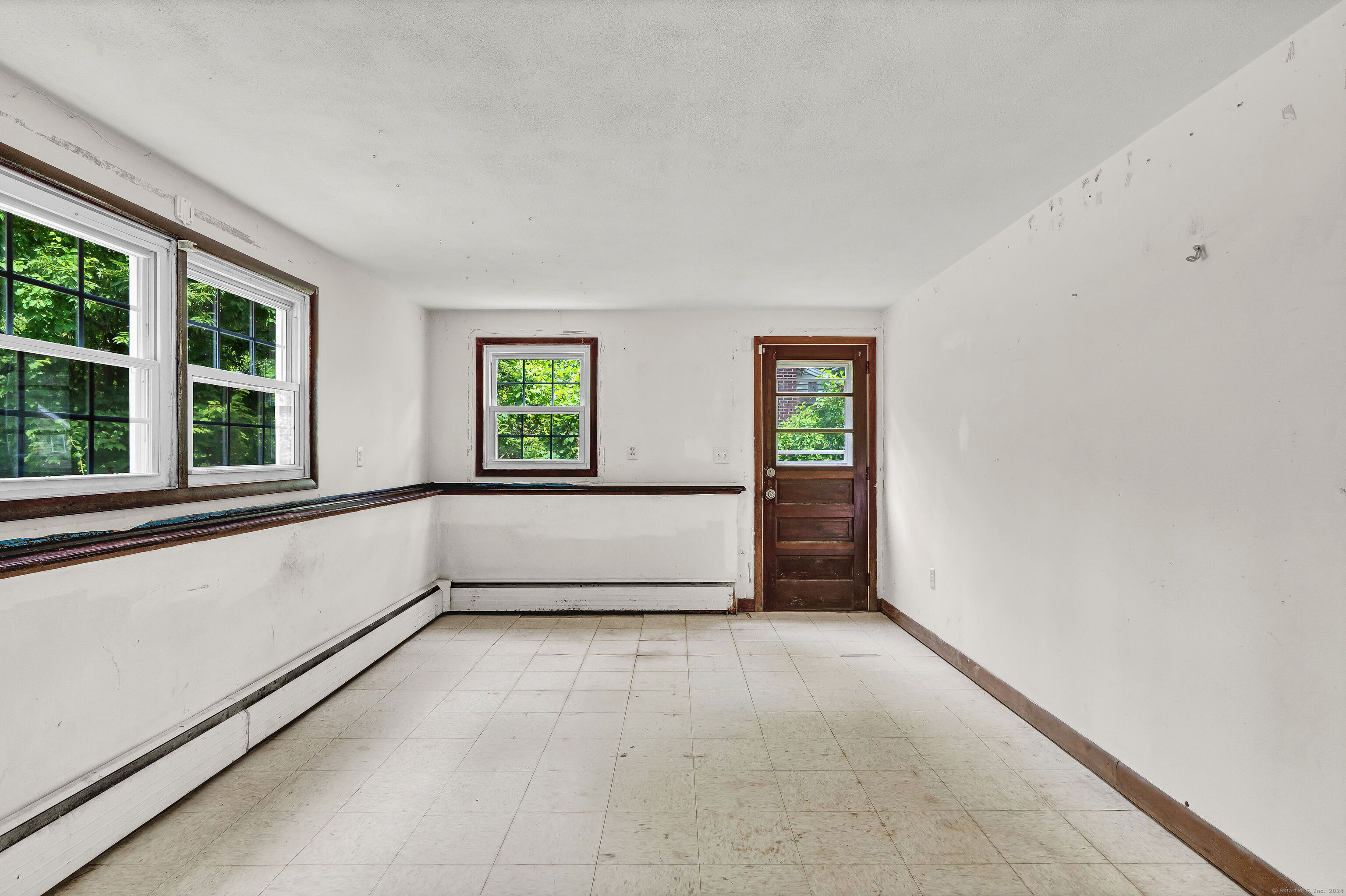 62 Robin Road