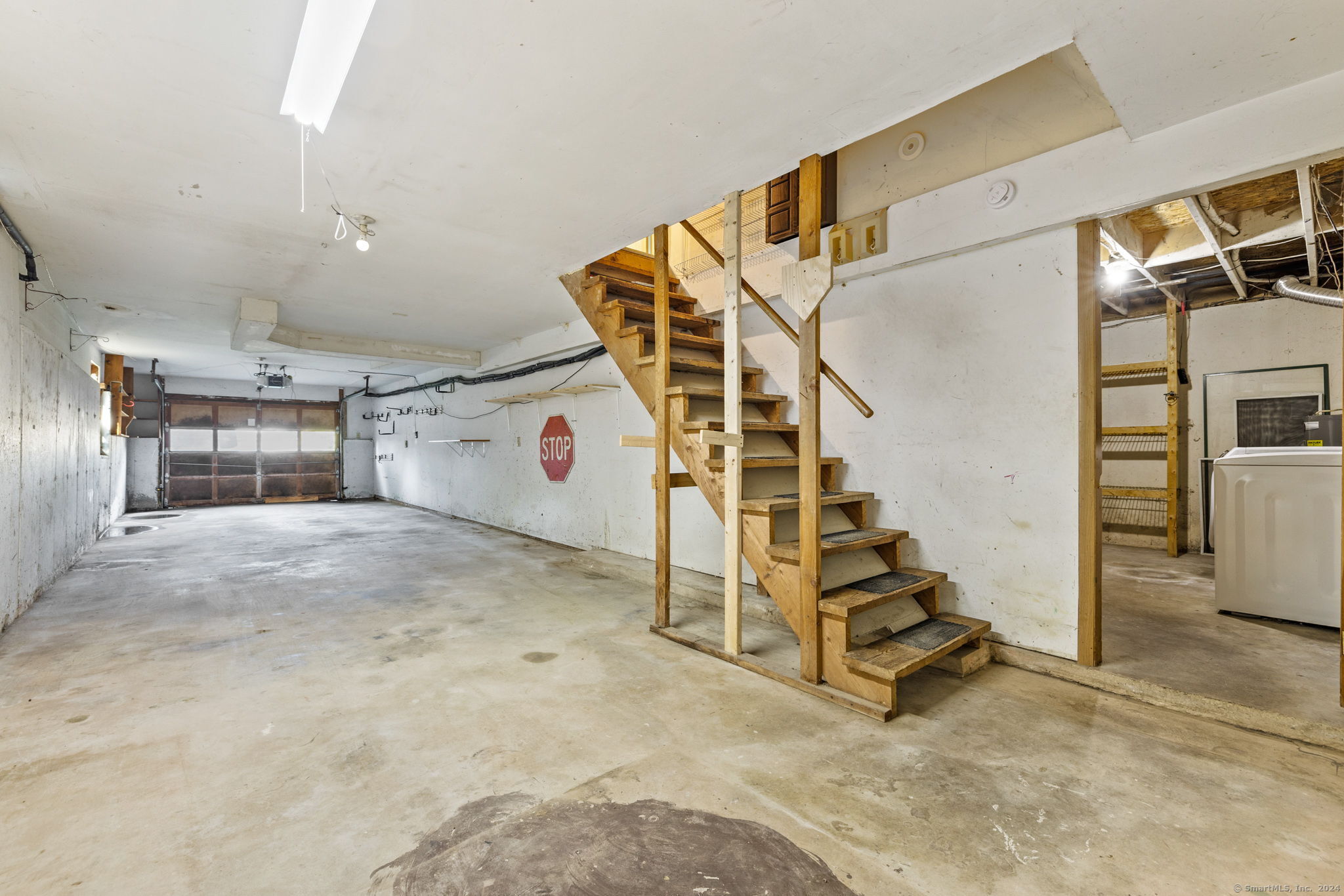 18 Simmons Street