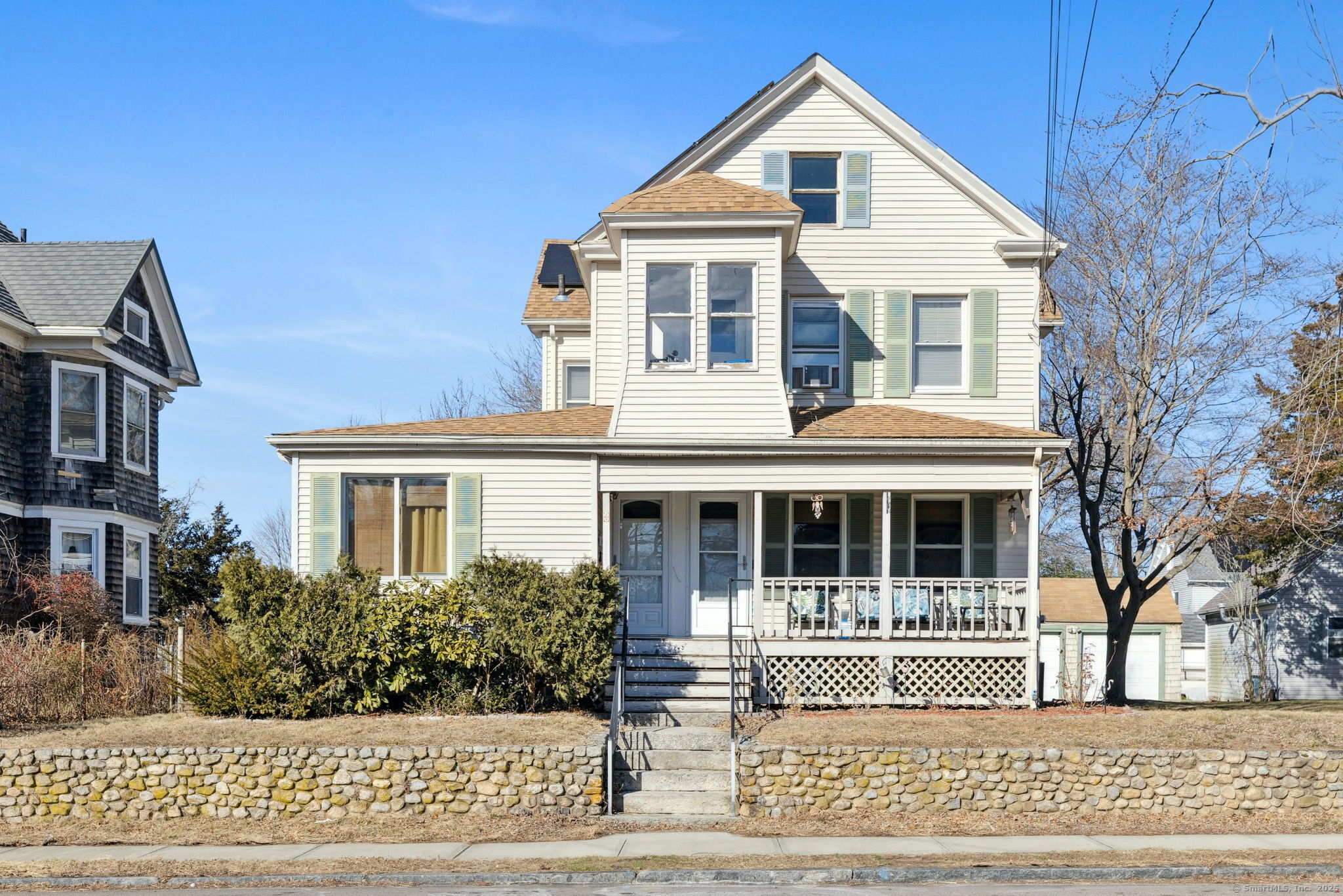 245 Willetts Avenue