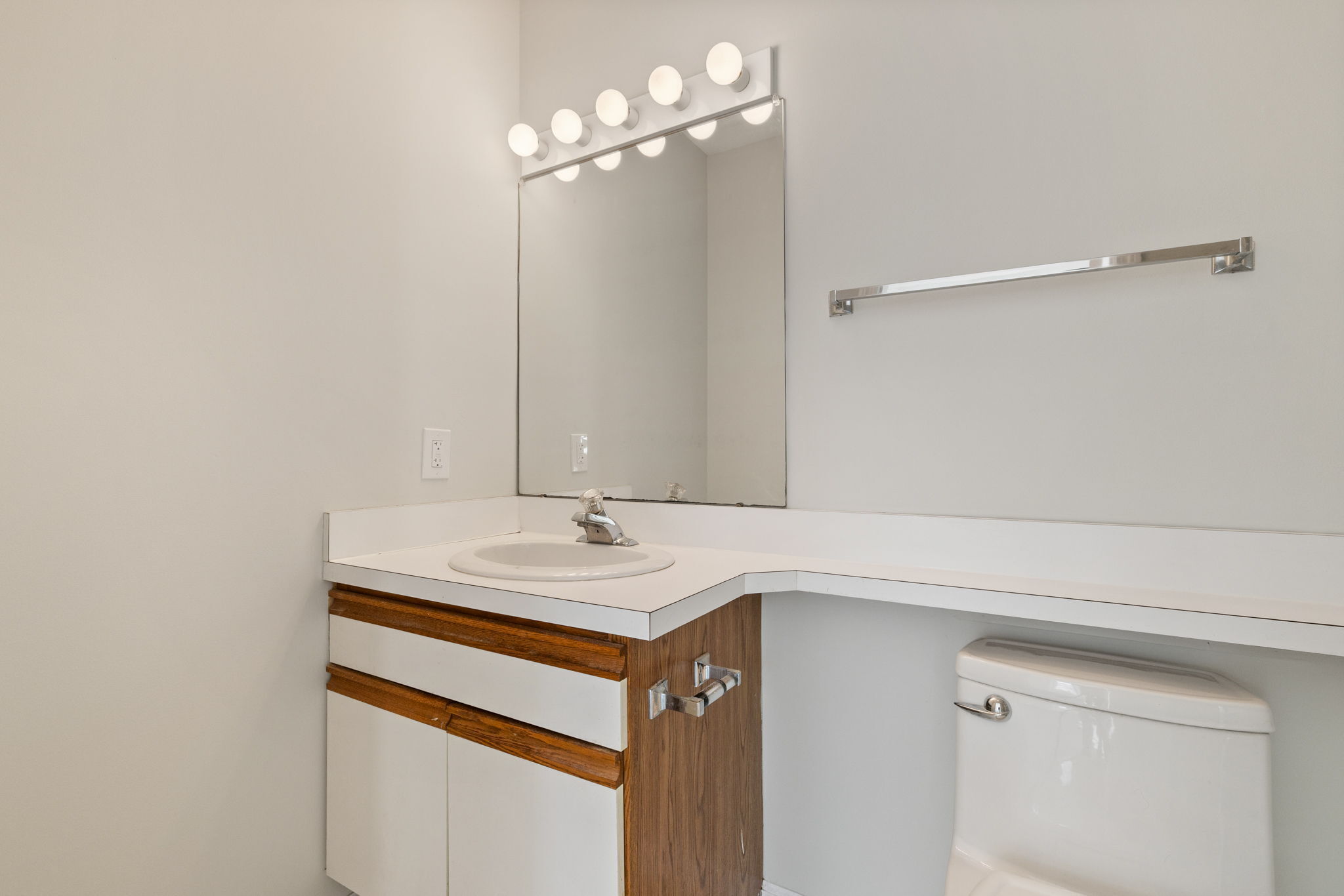 926 Quinnipiac Avenue APT 8