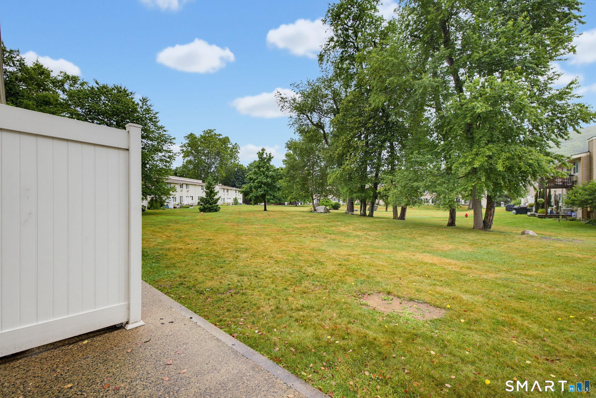 220 Main Street Unit: 2H