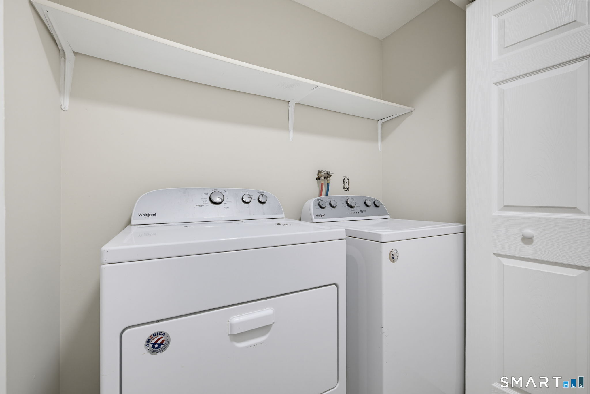 220 Main Street Unit: 2H
