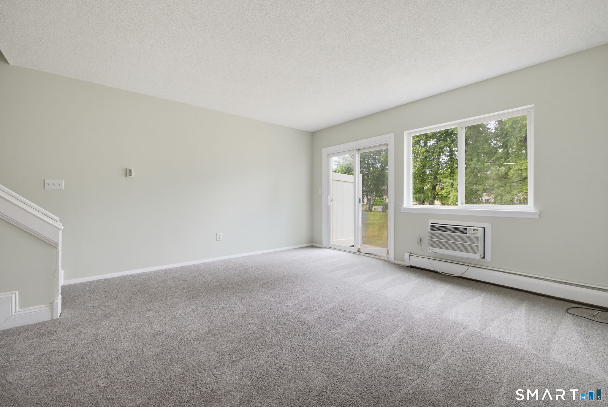 220 Main Street Unit: 2H