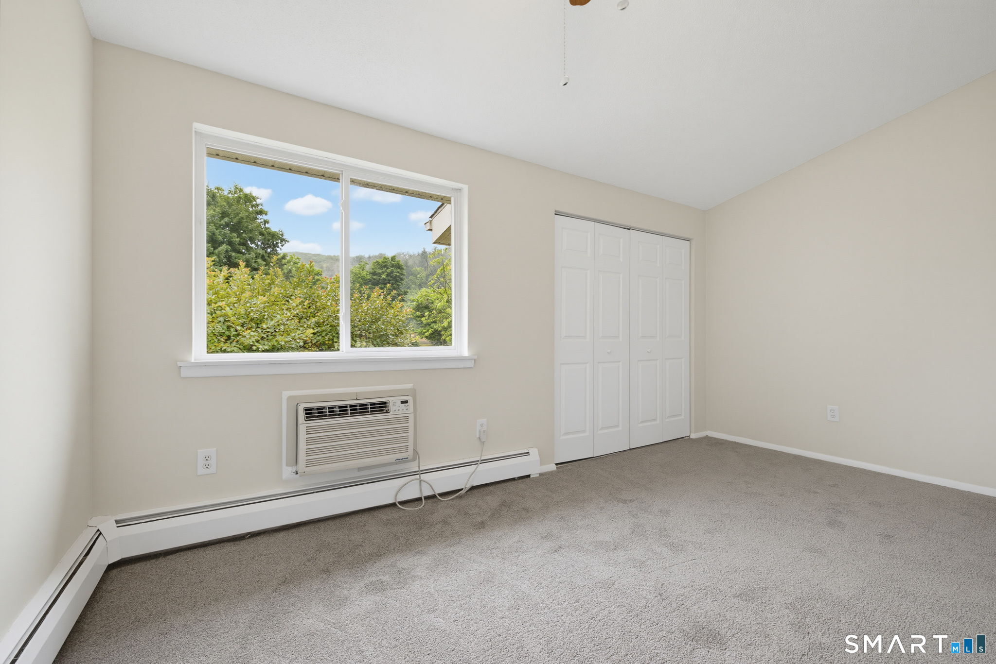220 Main Street Unit: 2H