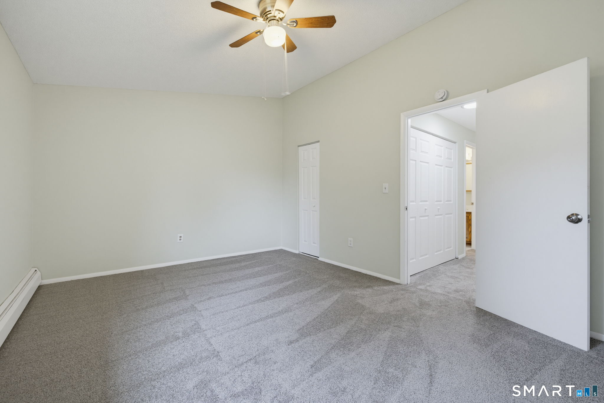 220 Main Street Unit: 2H