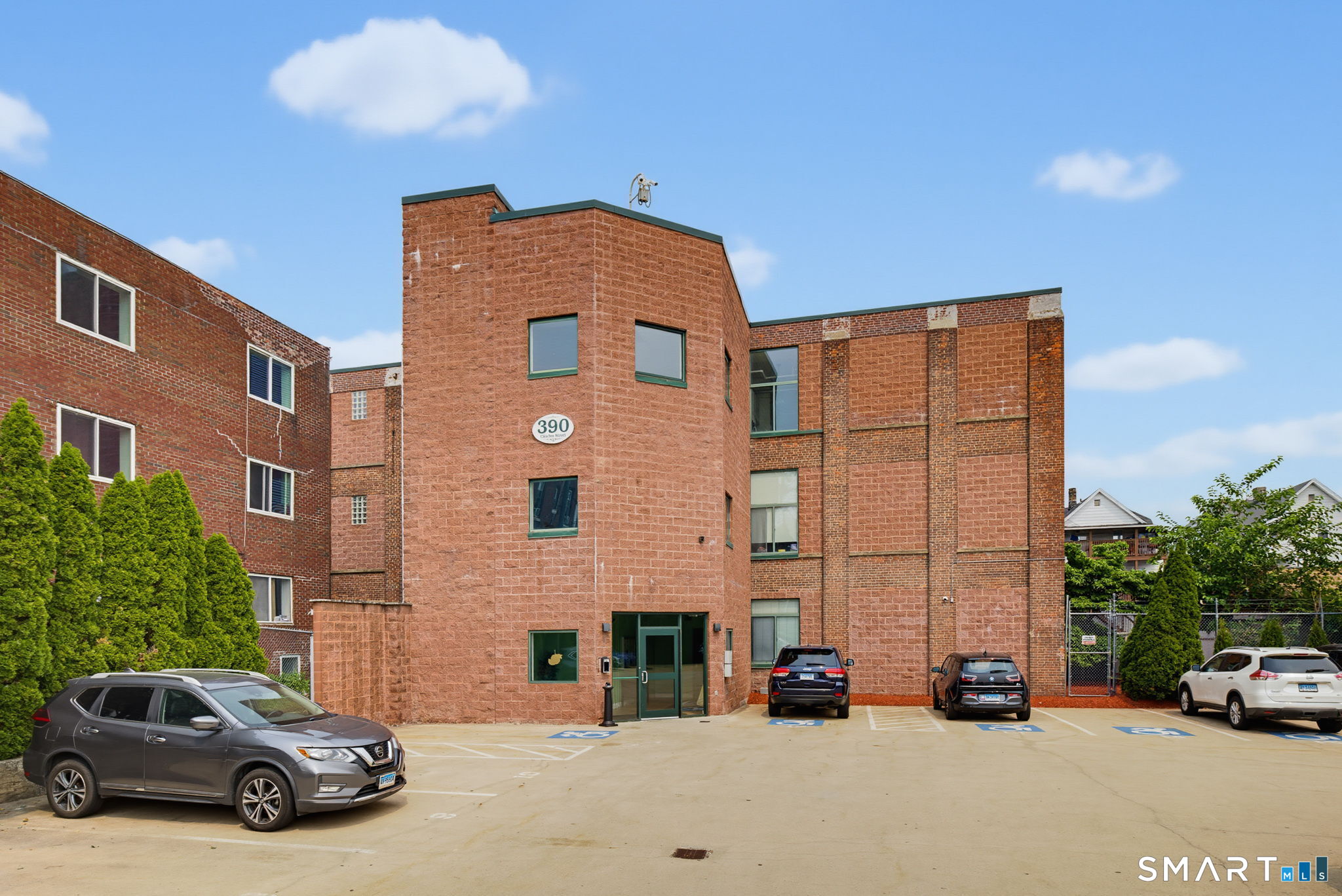 390 Charles Street Unit: 301